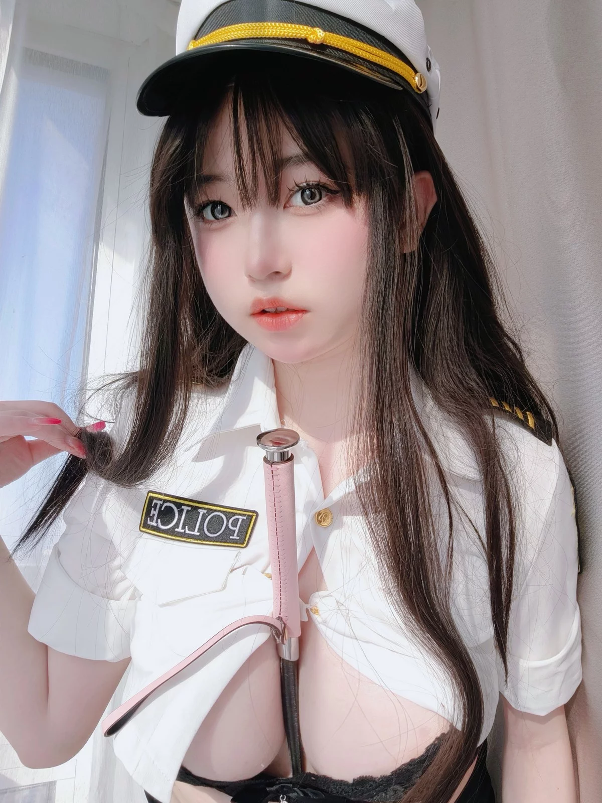 Xgyw.Org_Coser妹子女主K新任部下主题性感黑色蕾丝内衣配超薄无内黑丝秀翘臀诱惑写真103P