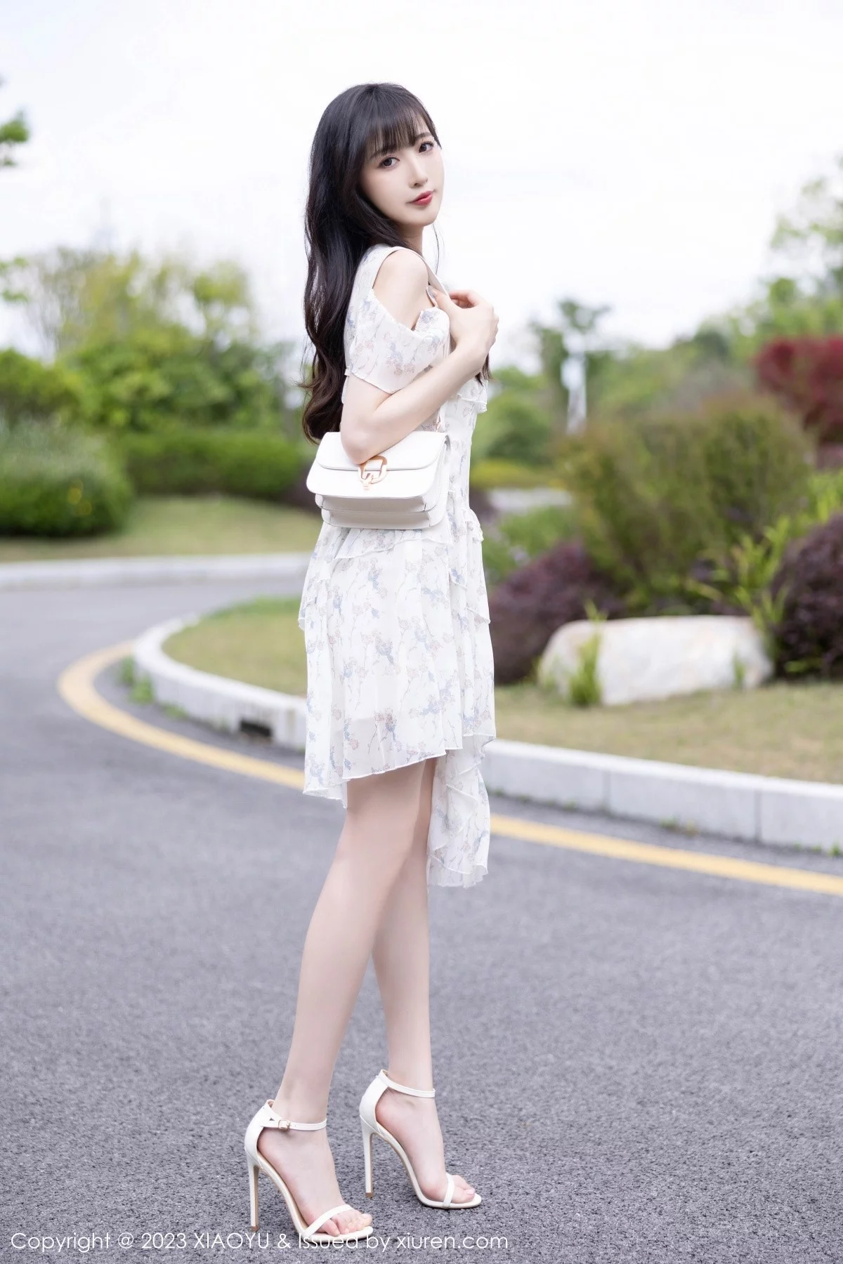 Xgyw.Org_[XiaoYu画语界]Vol.1058_模特林星阑性感白色薄透婚纱服配白丝吊袜秀曼妙身姿诱惑写真80P