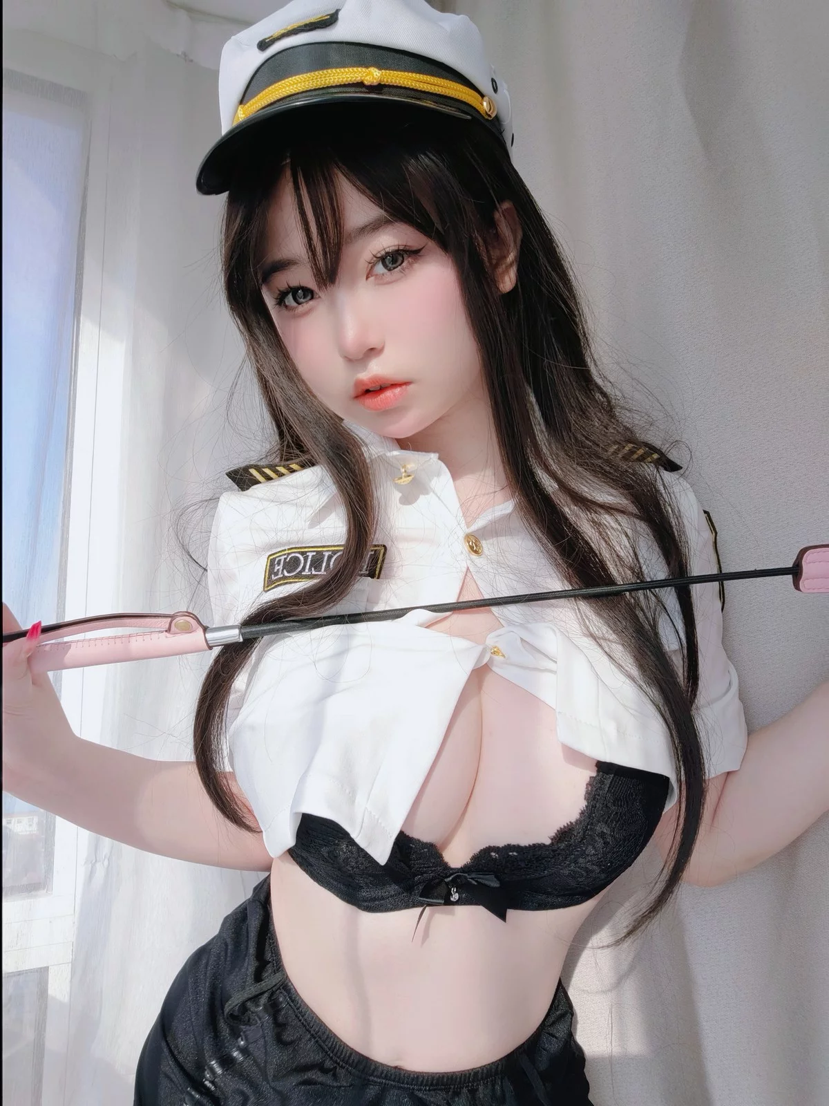 Xgyw.Org_Coser妹子女主K新任部下主题性感黑色蕾丝内衣配超薄无内黑丝秀翘臀诱惑写真103P