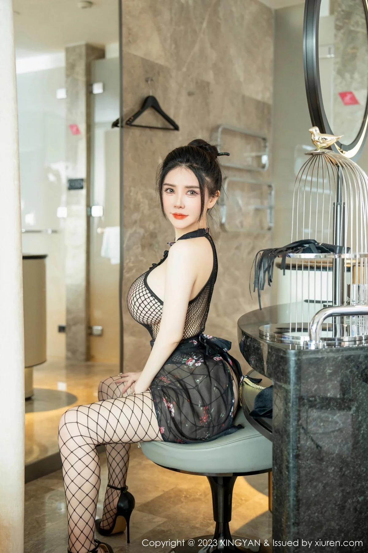 Xgyw.Org_[XINGYAN星颜社]VOL.207_模特潘娇娇性感黑色网格连体衣配黑丝网袜秀巨乳肥臀诱惑写真83P