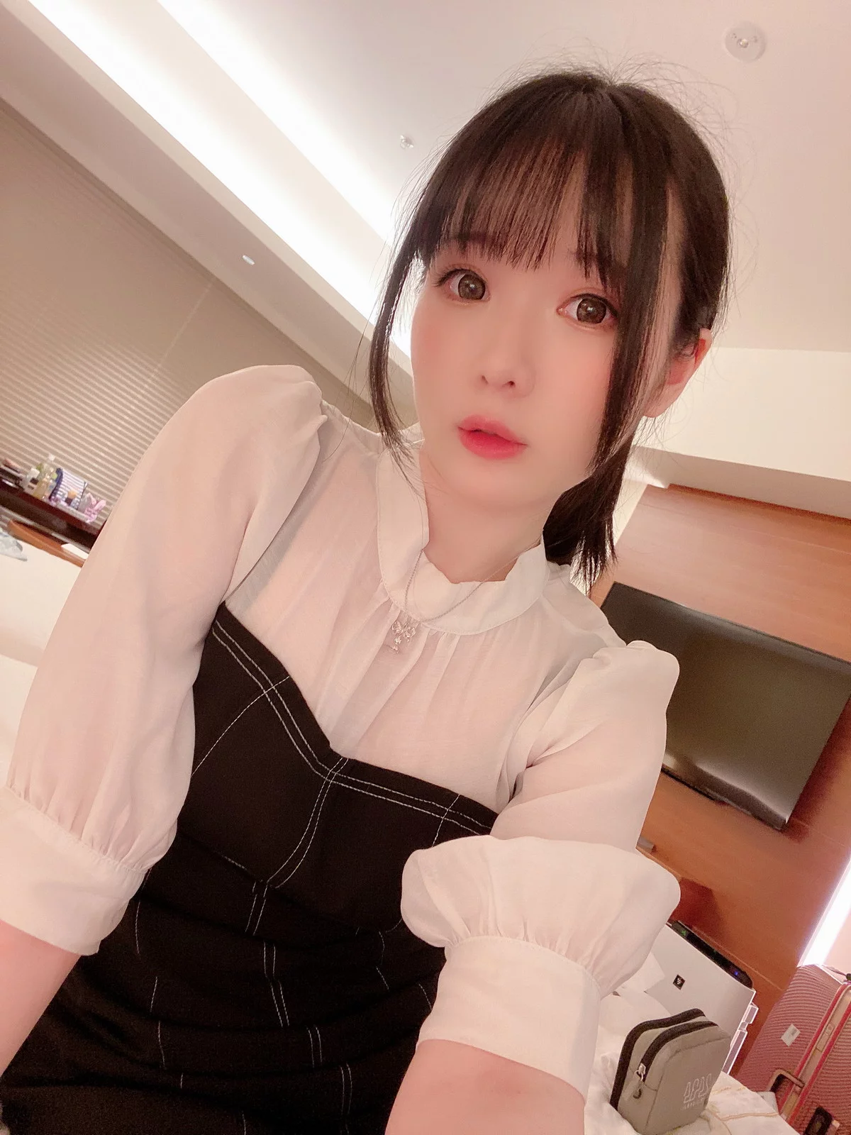 Xgyw.Org_微博妹纸霜月shimo-Fourth August主题性感黑色花纹内衣秀丰满身材诱惑写真25P