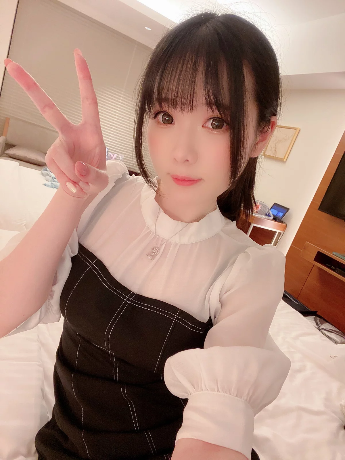 Xgyw.Org_微博妹纸霜月shimo-Fourth August主题性感黑色花纹内衣秀丰满身材诱惑写真25P