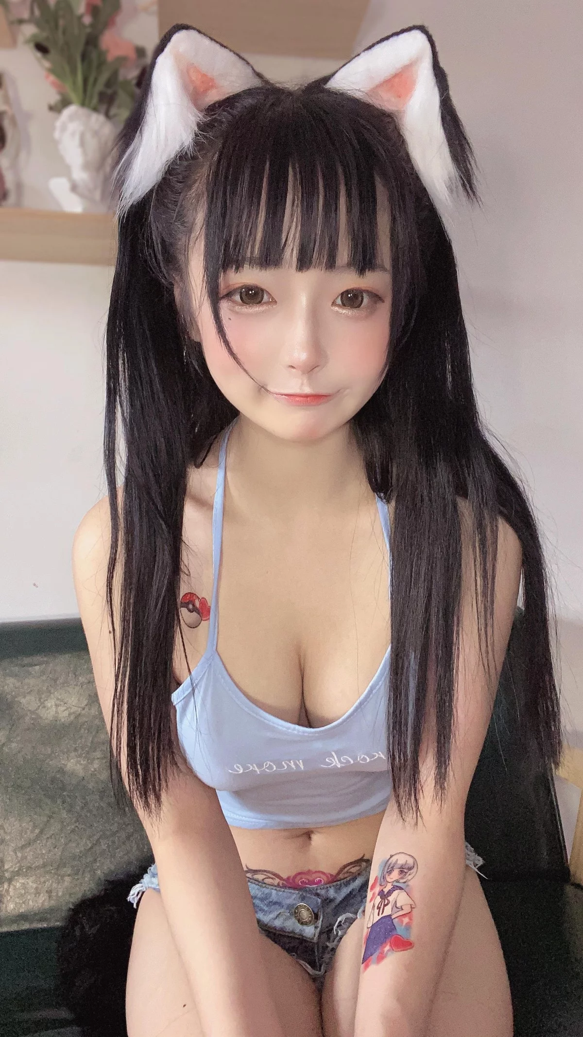 Xgyw.Org_网络美女佳佳好难啊蓝色吊带体操服主题猫女郎装扮超短牛仔裤秀美腿诱惑写真38P