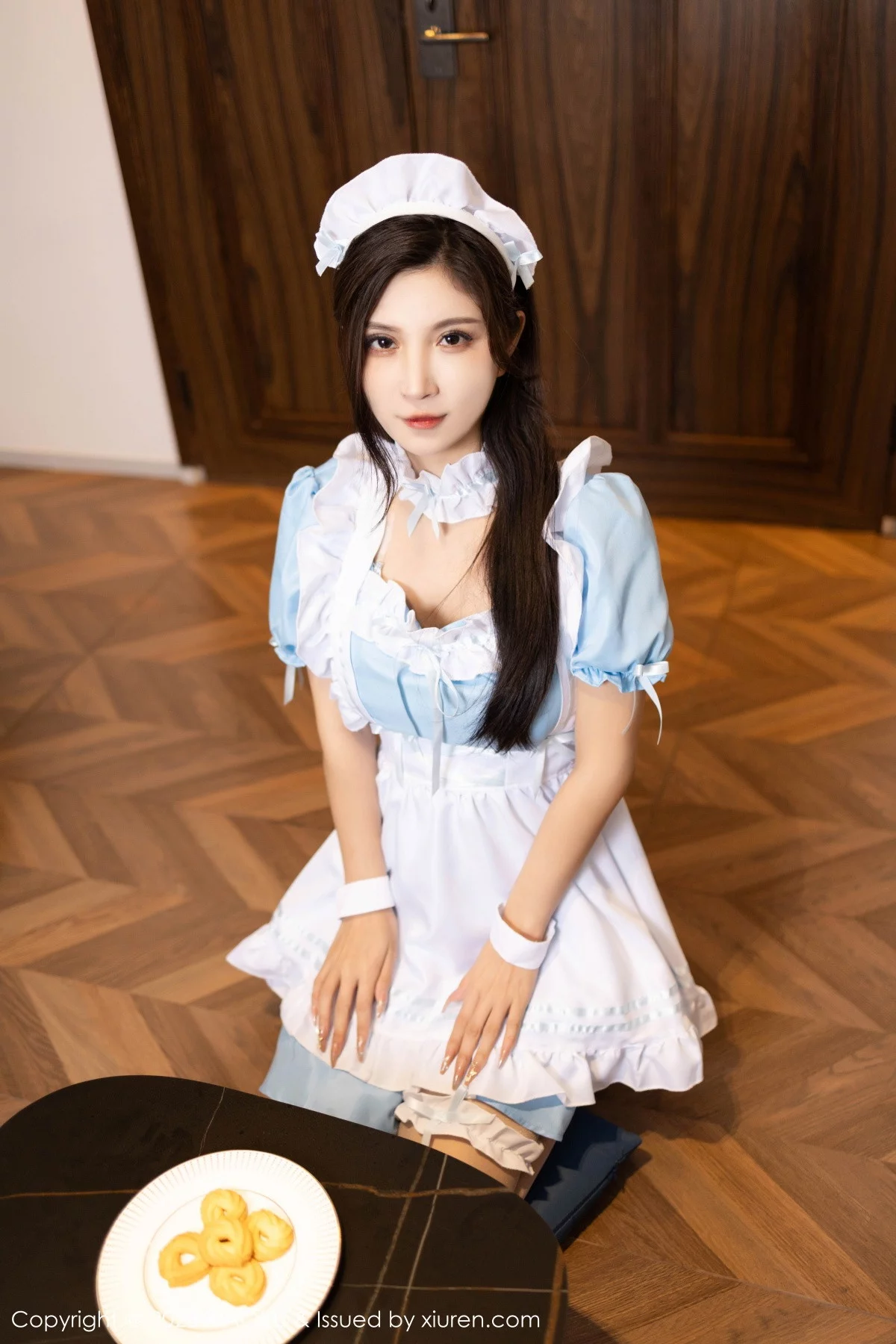 Xgyw.Org_[XiaoYu画语界]Vol.1100_模特小蛮妖Yummy淡蓝女仆服露金色比基尼秀完美身材诱惑写真83P