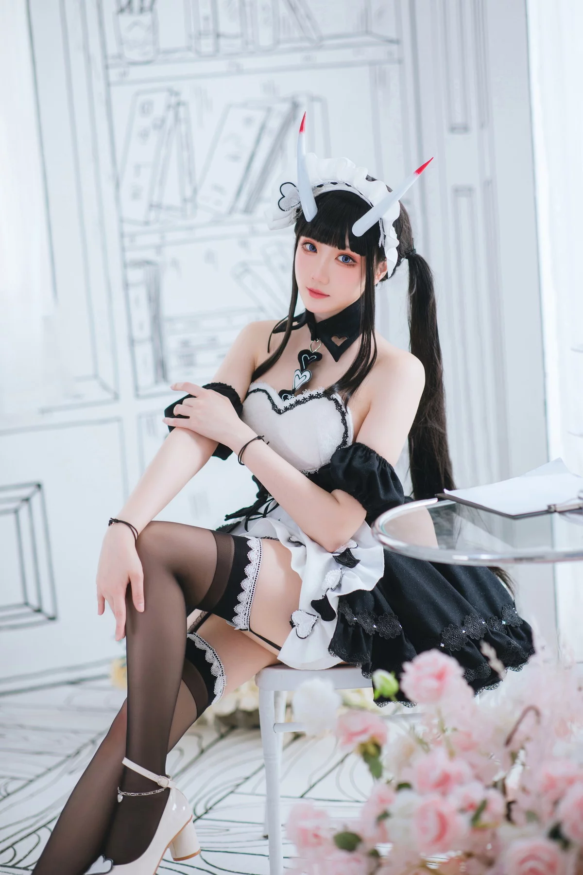 Xgyw.Org_Coser美女瓜希酱能代女仆主题性感黑白女仆装配黑丝吊袜秀完美身材诱惑写真22P
