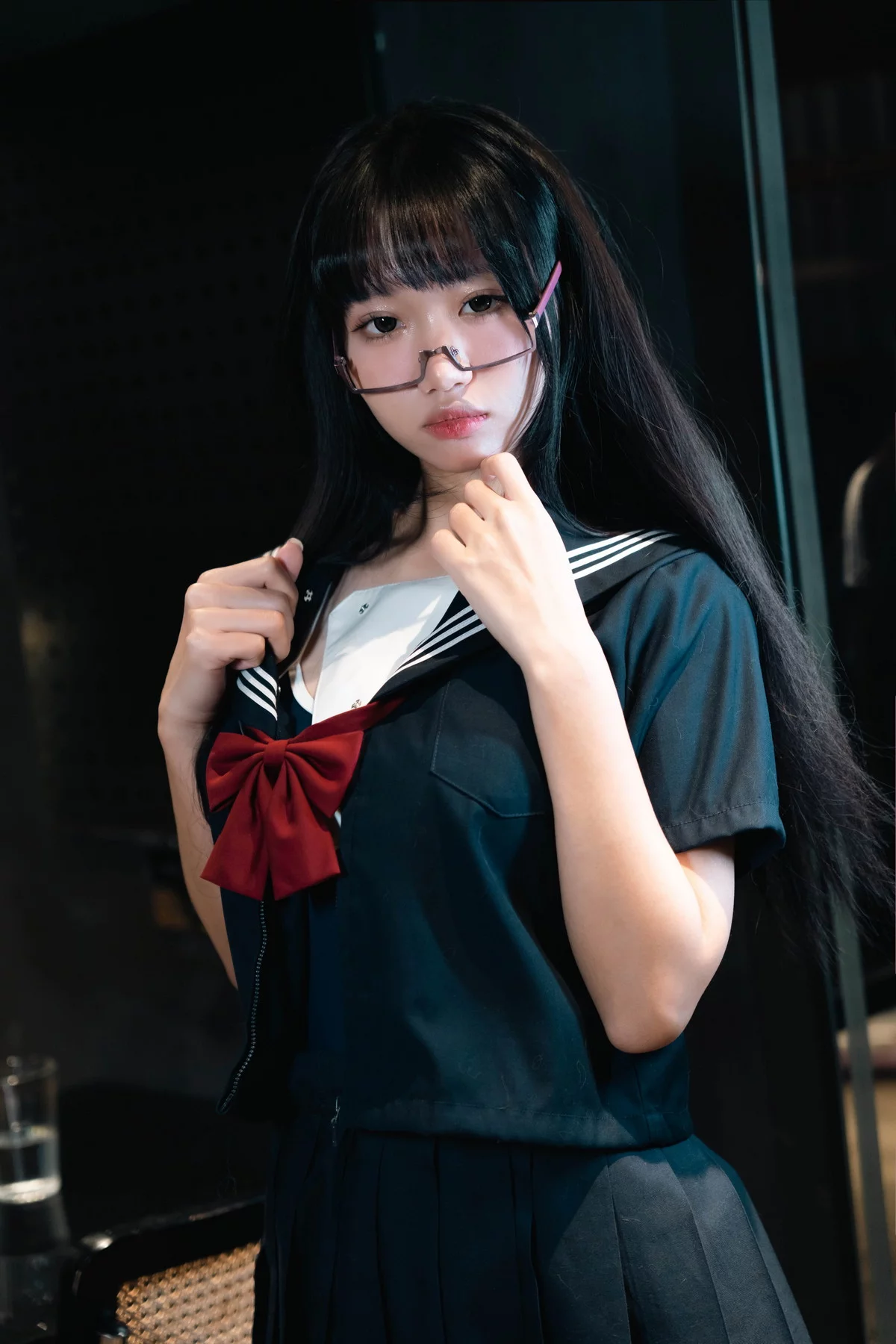 Xgyw.Org_动漫博主柒柒要乖哦白丝死库水主题脱学生制服露死库水配白丝袜秀美腿诱惑写真140P