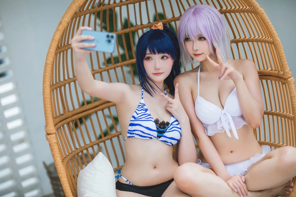 Xgyw.Org_微博妹子Momoko葵葵&瓜希酱新条茜泳装主题泳池性感比基尼秀完美身材诱惑写真85P