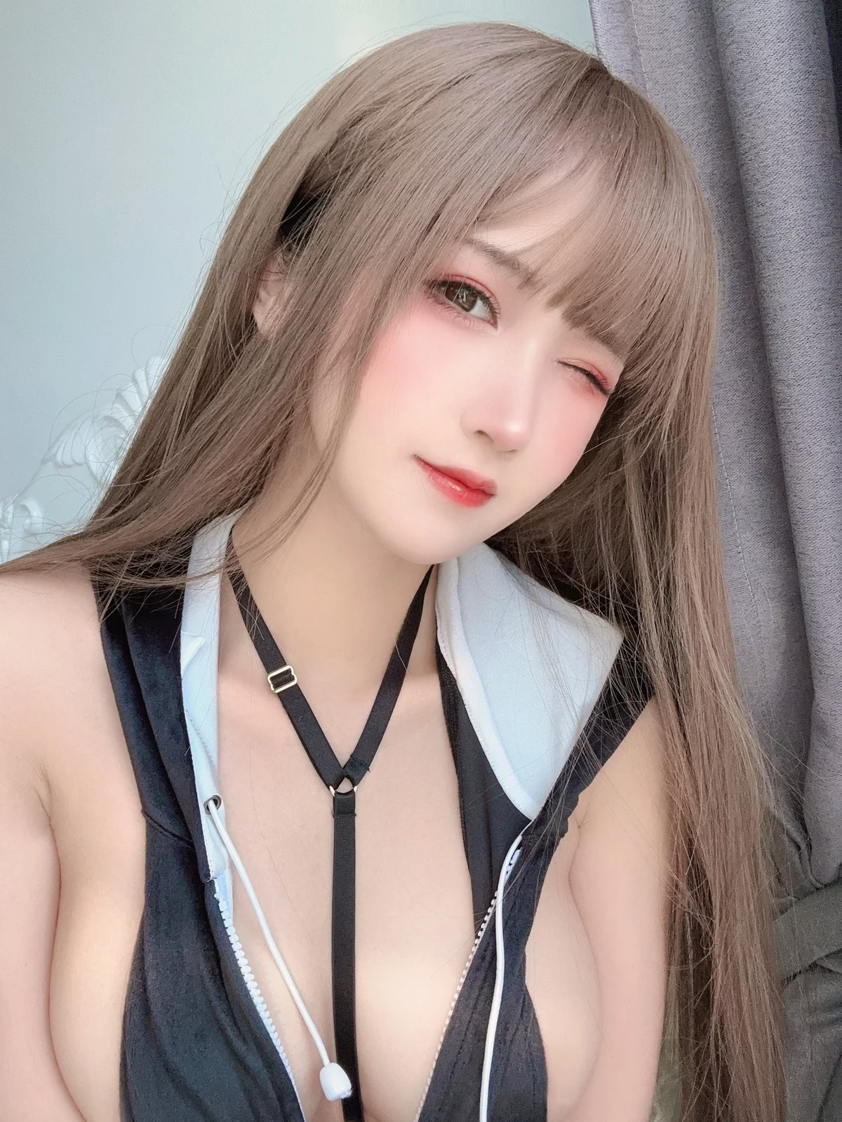 Xgyw.Org_微博妹子三度_69小虎鲸主题性感黑白情趣服饰露傲人豪乳血滴子遮点诱惑写真40P