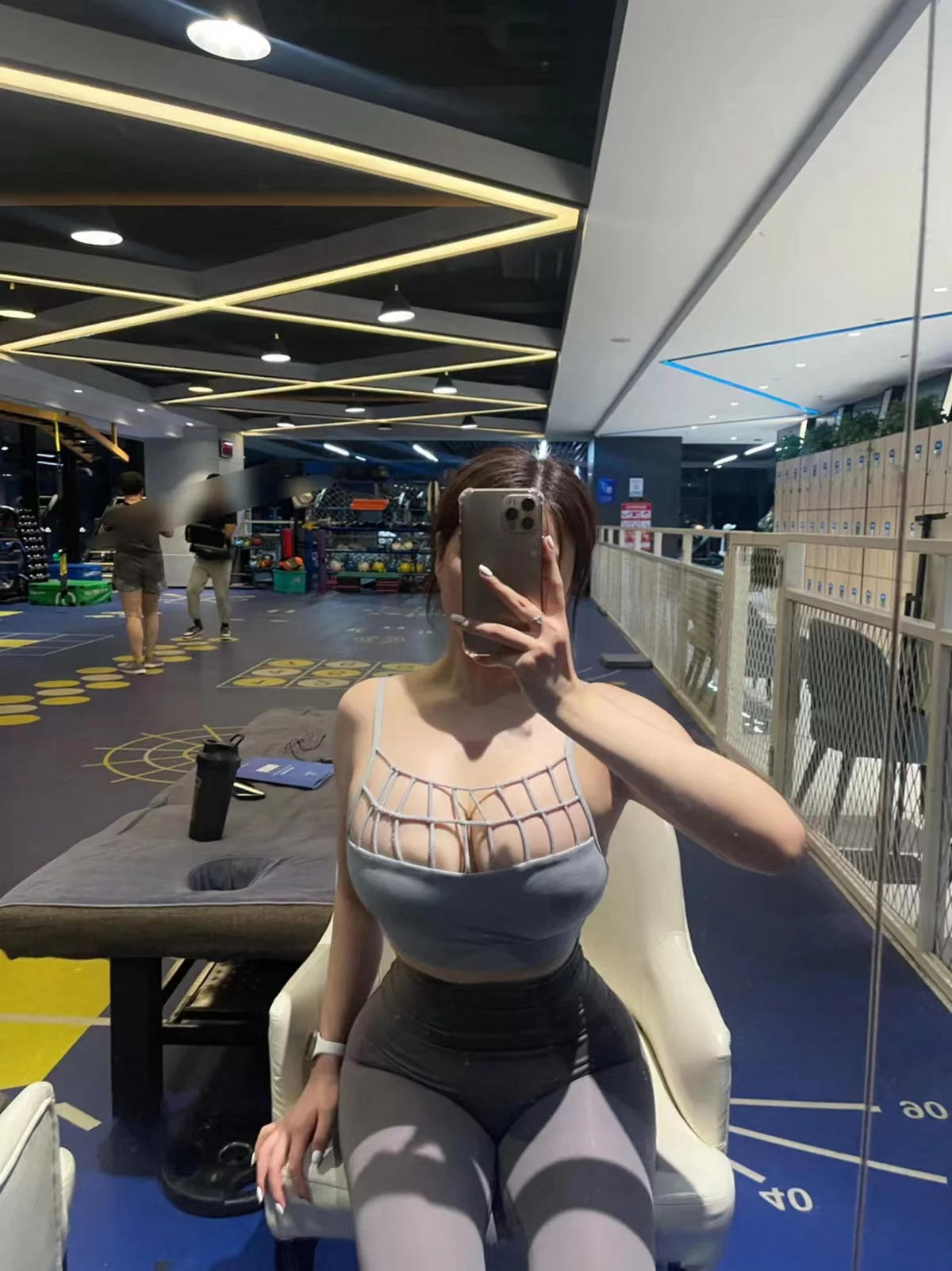 Xgyw.Org_网红小姐姐奶宝妹纸微密圈嘉宾主题私房性感内衣服饰系列秀丰满身材诱惑写真300P