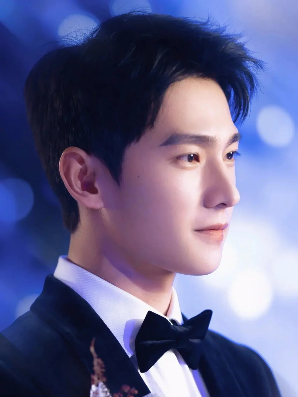 Xgyw.Org_放弃和杨洋三度合作顾漫《骄阳似我》最新男主曝光