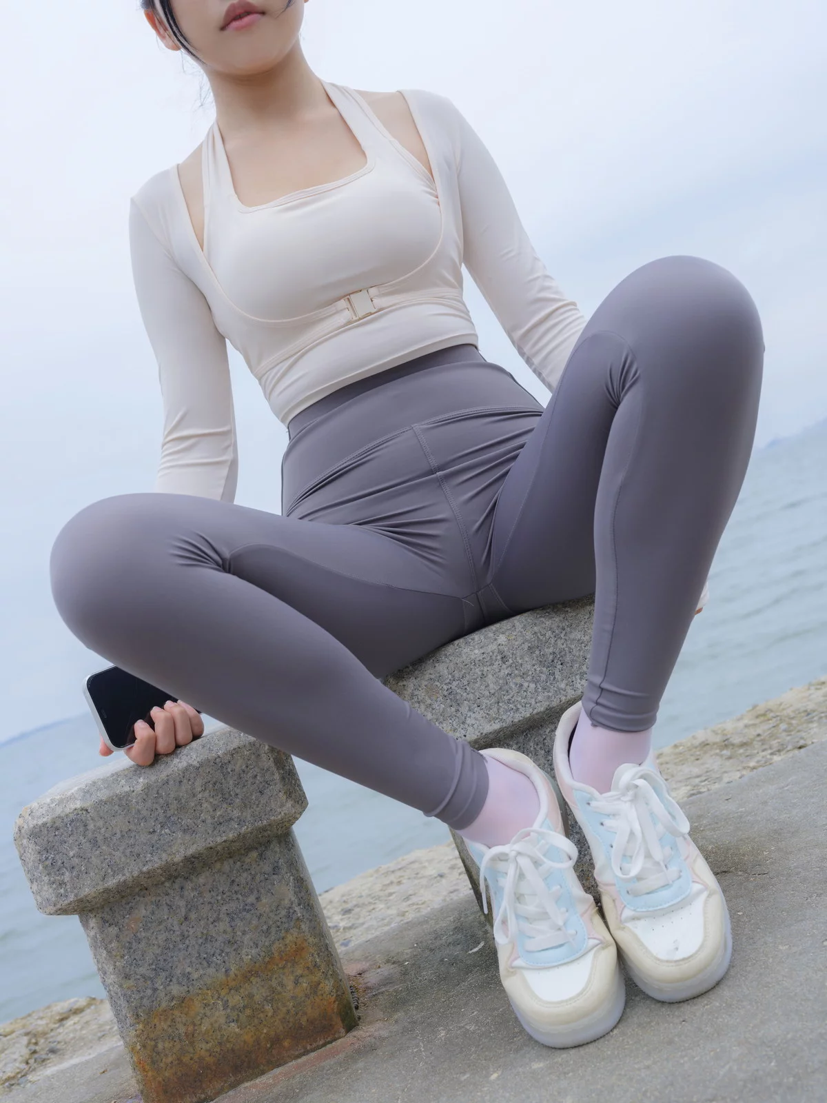 Xgyw.Org_萝莉写真机构森萝财团晴涩主题户外紧身瑜伽服饰半脱露超薄无内肉丝秀美腿诱惑写真104P