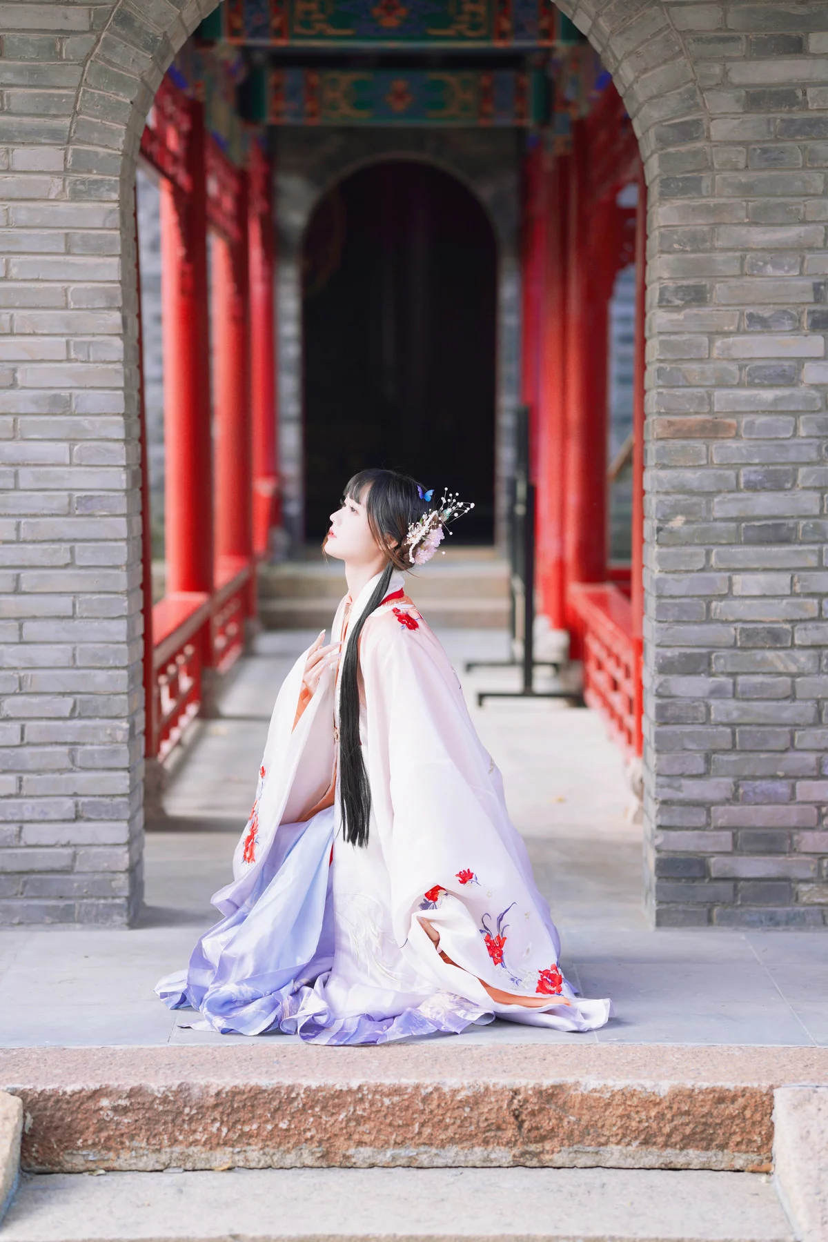 Xgyw.Org_Coser美女兔子Zzz不吃胡萝卜红叶新赋主题古典风汉服装秀曼妙身姿靓丽迷人写真36P