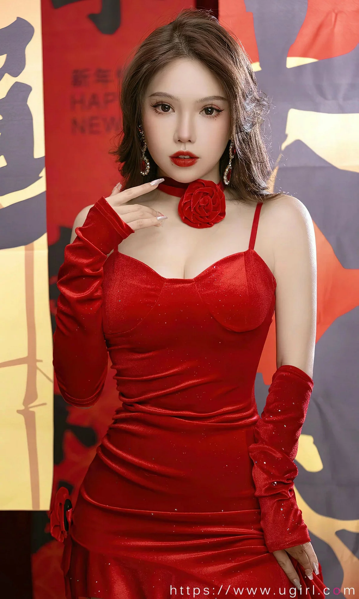 Xgyw.Org_[Ugirls爱尤物]No.2772_模特妮小妖贺岁主题性感红色低胸吊带短裙秀完美身材迷人写真35P