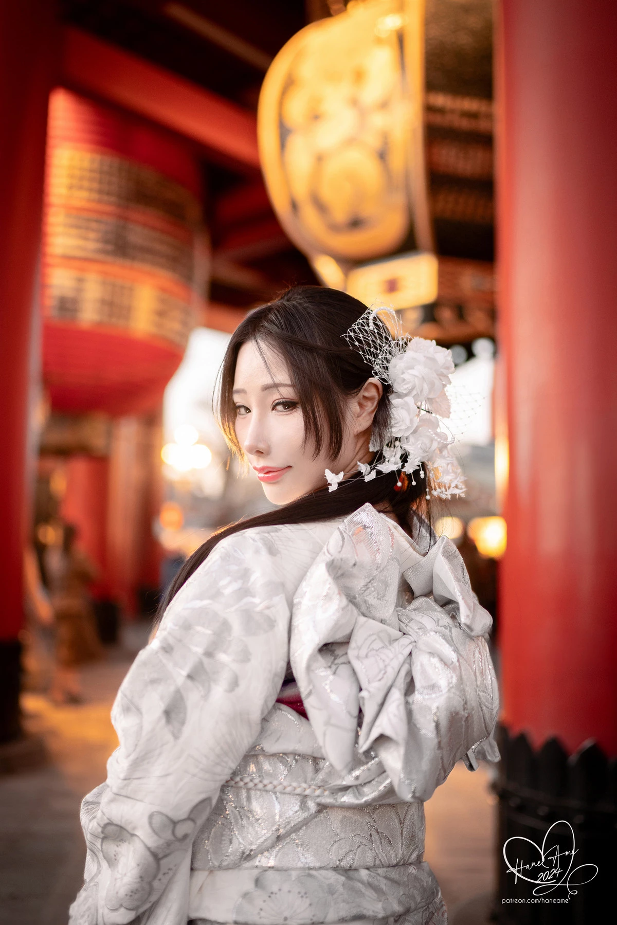 Xgyw.Org_Coser美女雨波_HaneAme新年和服主题寺庙外性感银白色和服秀曼妙身姿迷人诱惑写真32P