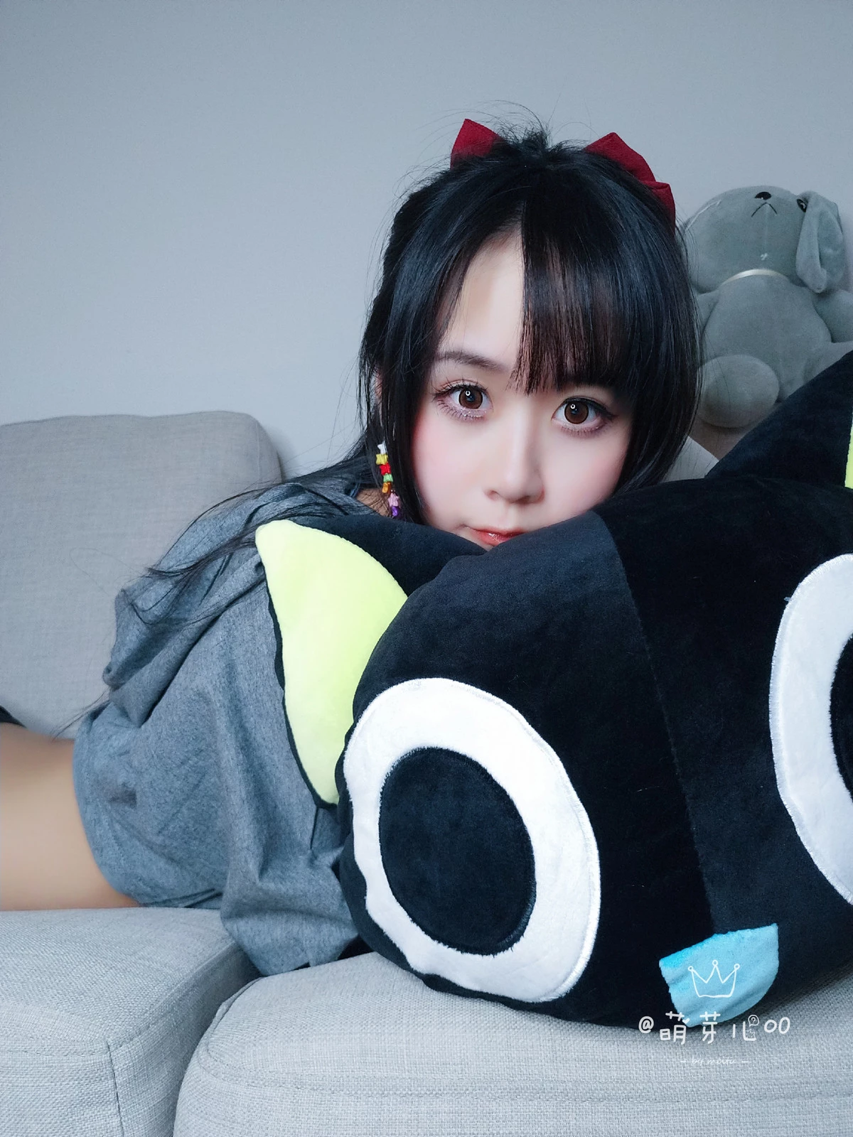 Xgyw.Org_阳光美少女萌芽儿o0比基尼ok绷主题灰色上衣配牛仔短裤露黑色三点式内衣诱惑写真41P
