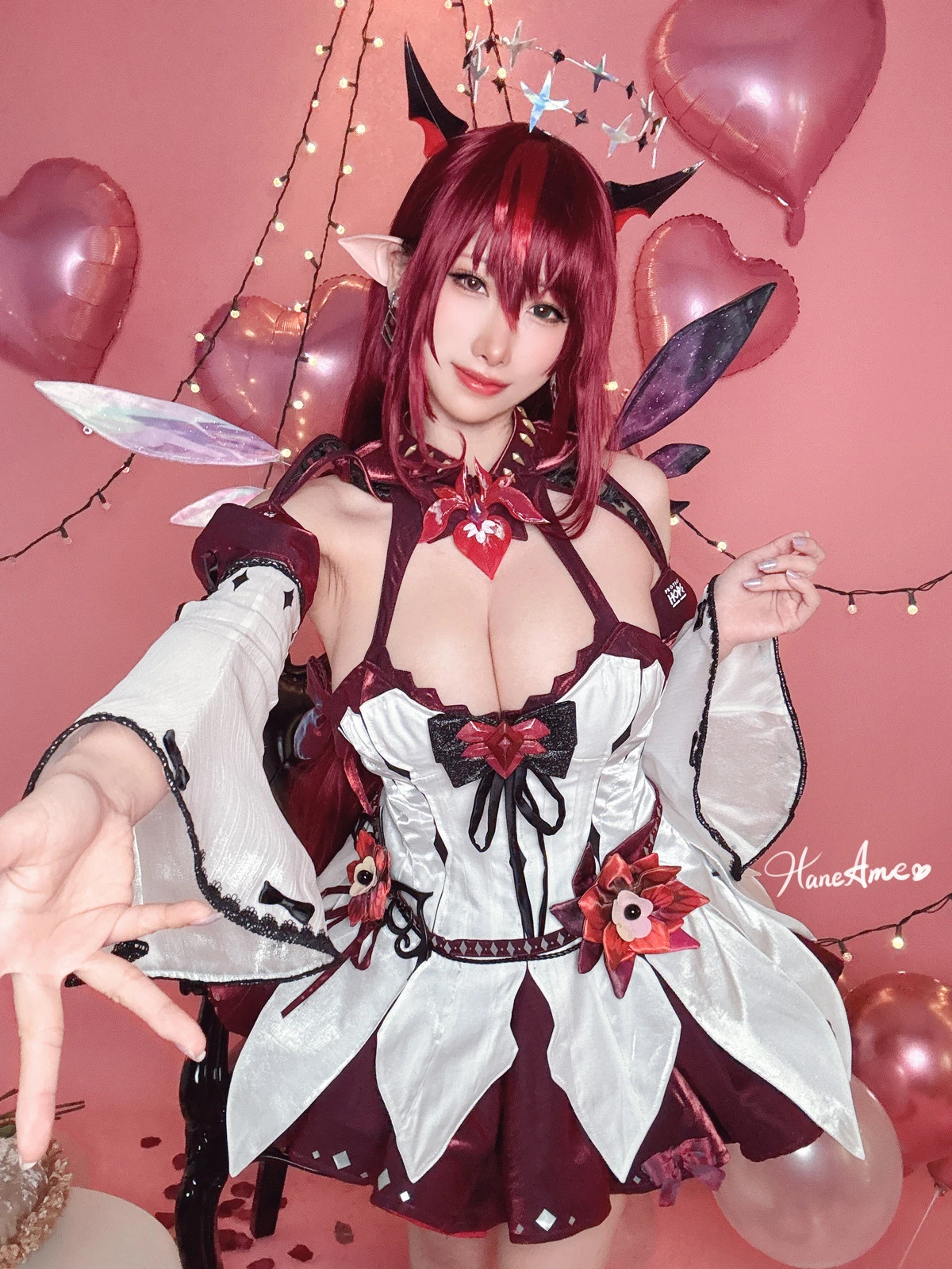 Xgyw.Org_Coser美女雨波_HaneAme-Hololive IRYS主题性感精灵装扮红色睡裙配白丝袜惹火诱惑写真40P
