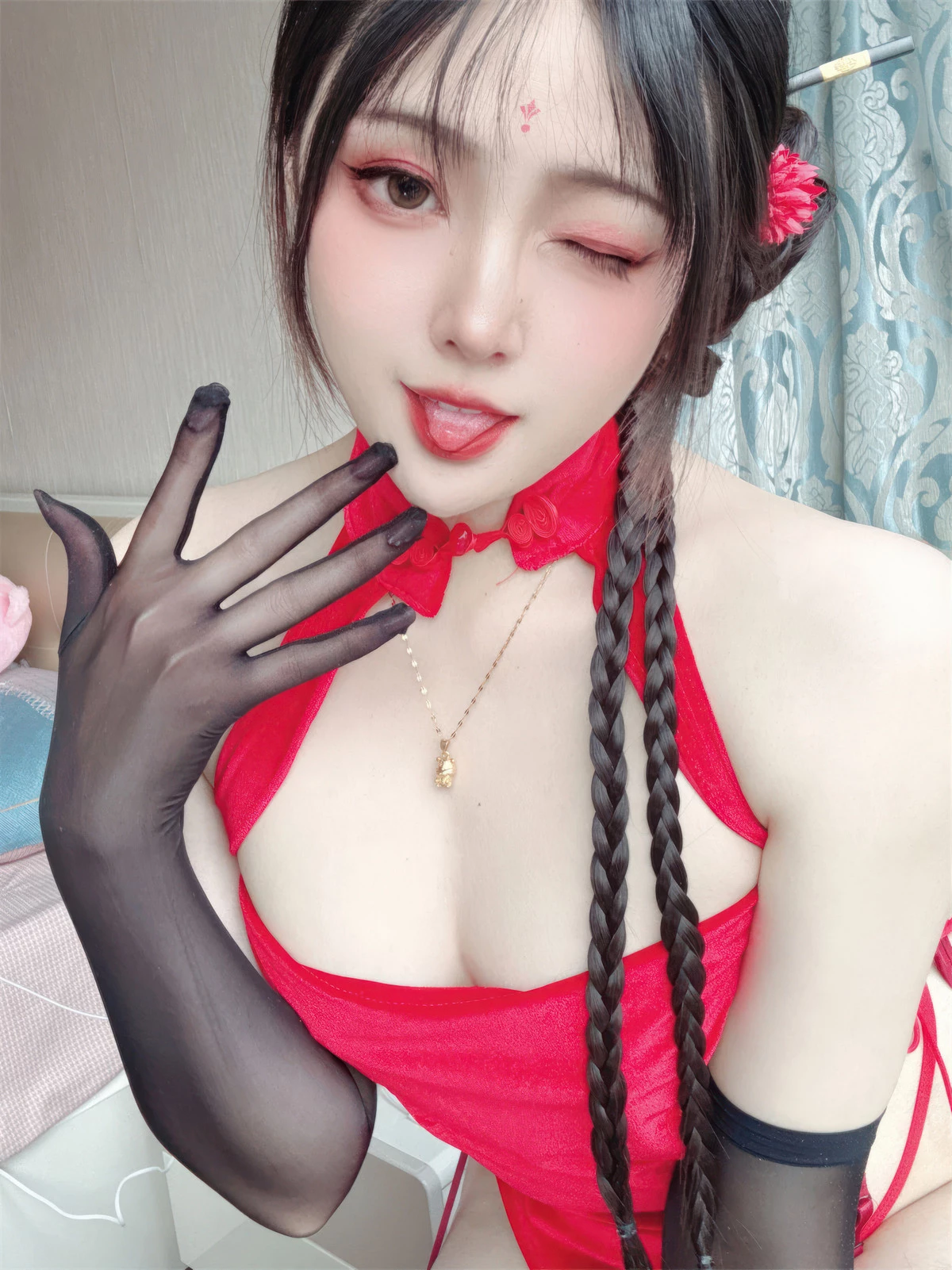 Xgyw.Org_网络美女Natsuko夏夏子龙年新春主题私房性感红色情趣服饰配黑丝吊袜秀曼妙身姿诱惑写真45P