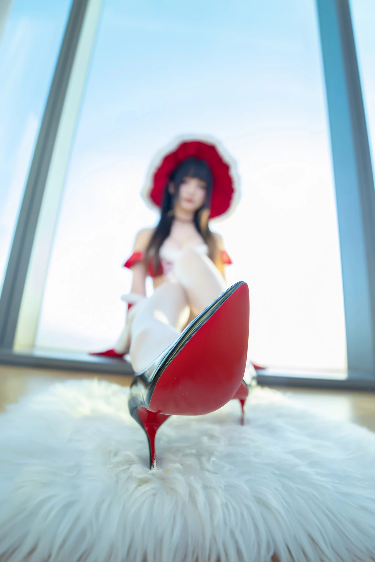 Xgyw.Org_萝莉美女神楽板真冬圣诞魔法主题性感红色圣诞女郎装配白丝袜秀曼妙身姿迷人诱惑写真75P