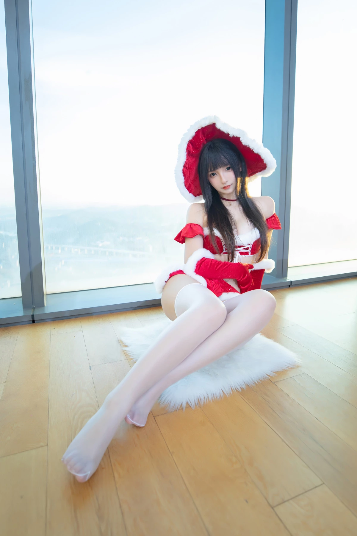 Xgyw.Org_萝莉美女神楽板真冬圣诞魔法主题性感红色圣诞女郎装配白丝袜秀曼妙身姿迷人诱惑写真75P