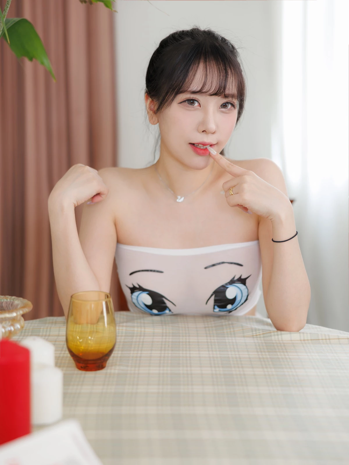 Xgyw.Org_韩国美女模特Zia-White See through主题性感抹胸内衣配白色丁字裤秀完美身材迷人诱惑写真111P