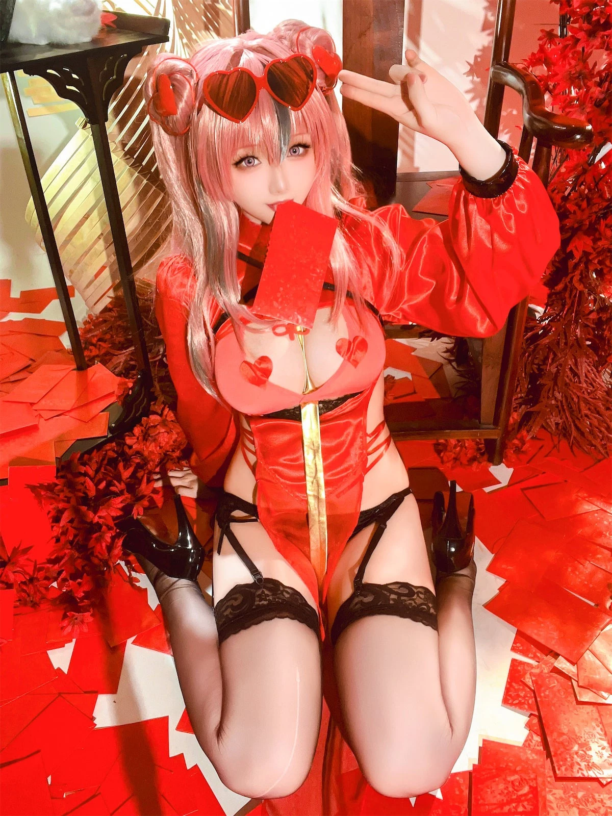 Xgyw.Org_Coser小姐姐星之迟迟布莱默顿新年旗袍主题性感红色情趣旗袍配黑丝吊袜秀丰满身材诱惑写真84P