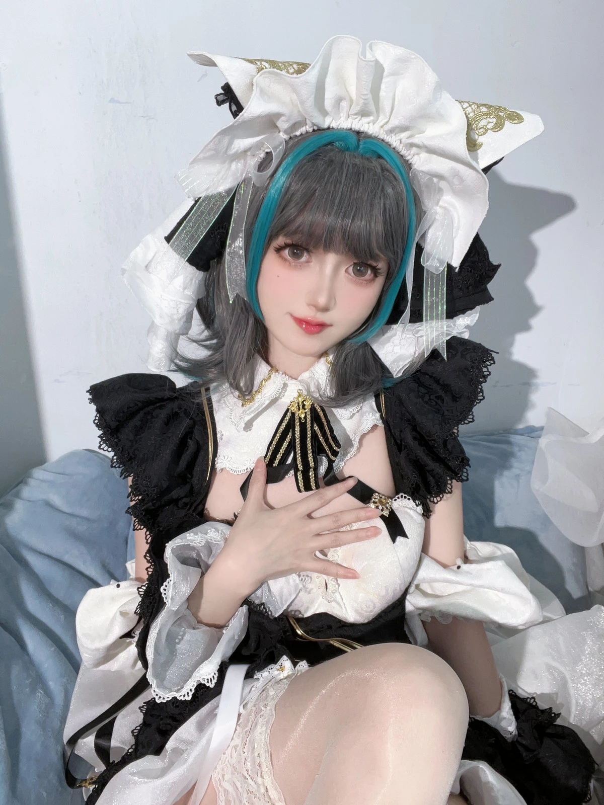 Xgyw.Org_网络美女趴趴捣蛋陌柴郡主题私房性感女仆装配白丝吊袜半脱秀完美身材迷人诱惑写真72P