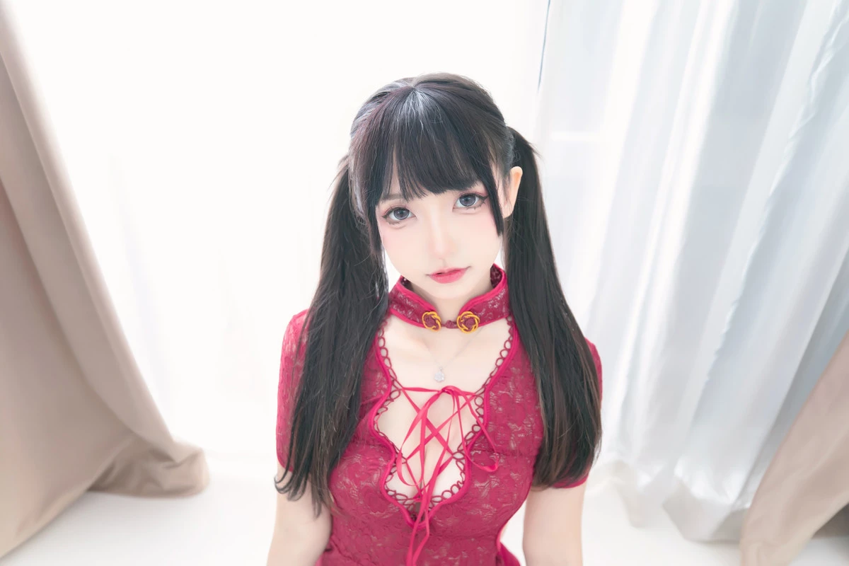 Xgyw.Org_萝莉美女神楽板真冬想入非非主题私房性感红色缕空上衣配超薄无内黑丝秀翘臀美腿诱惑写真75P