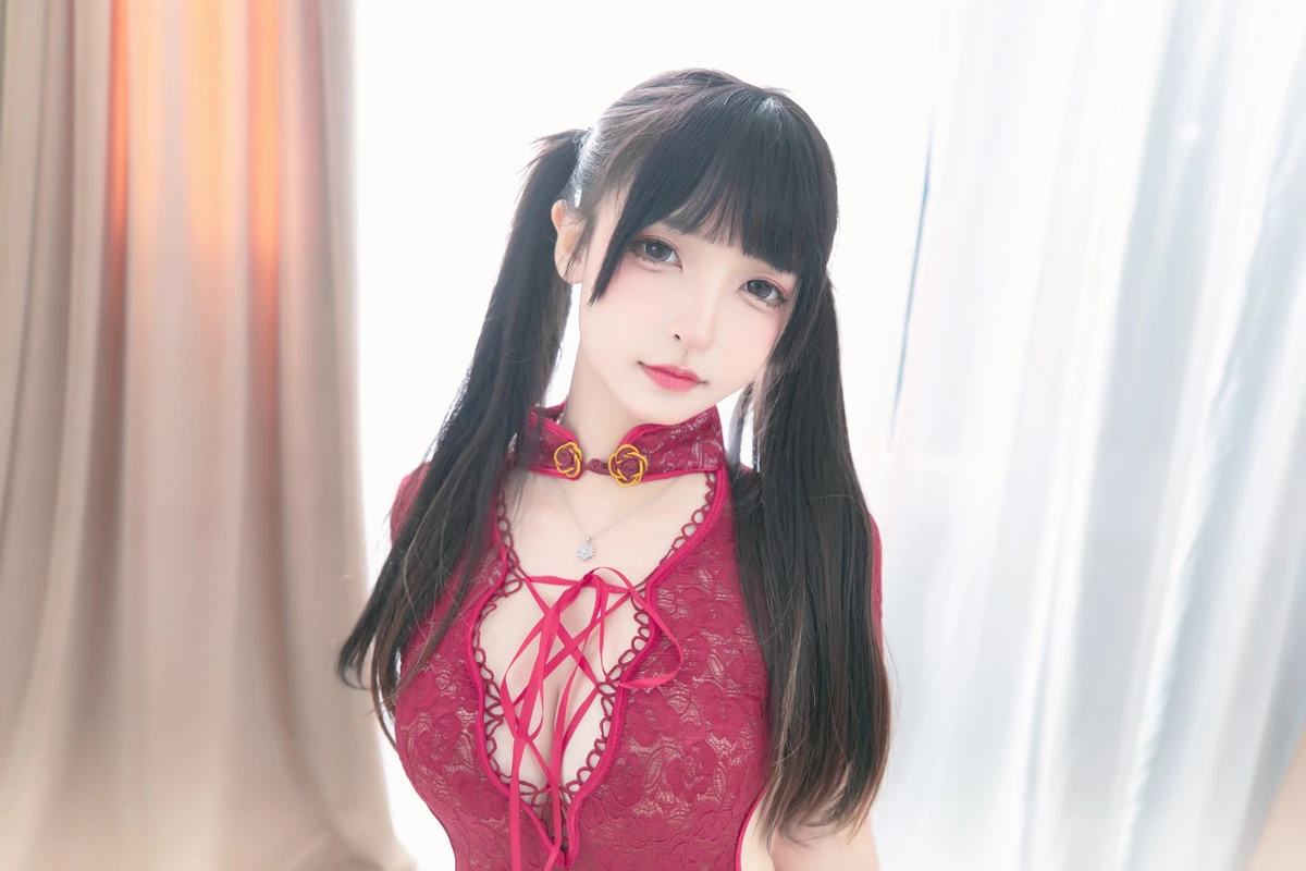 Xgyw.Org_萝莉美女神楽板真冬想入非非主题私房性感红色缕空上衣配超薄无内黑丝秀翘臀美腿诱惑写真75P