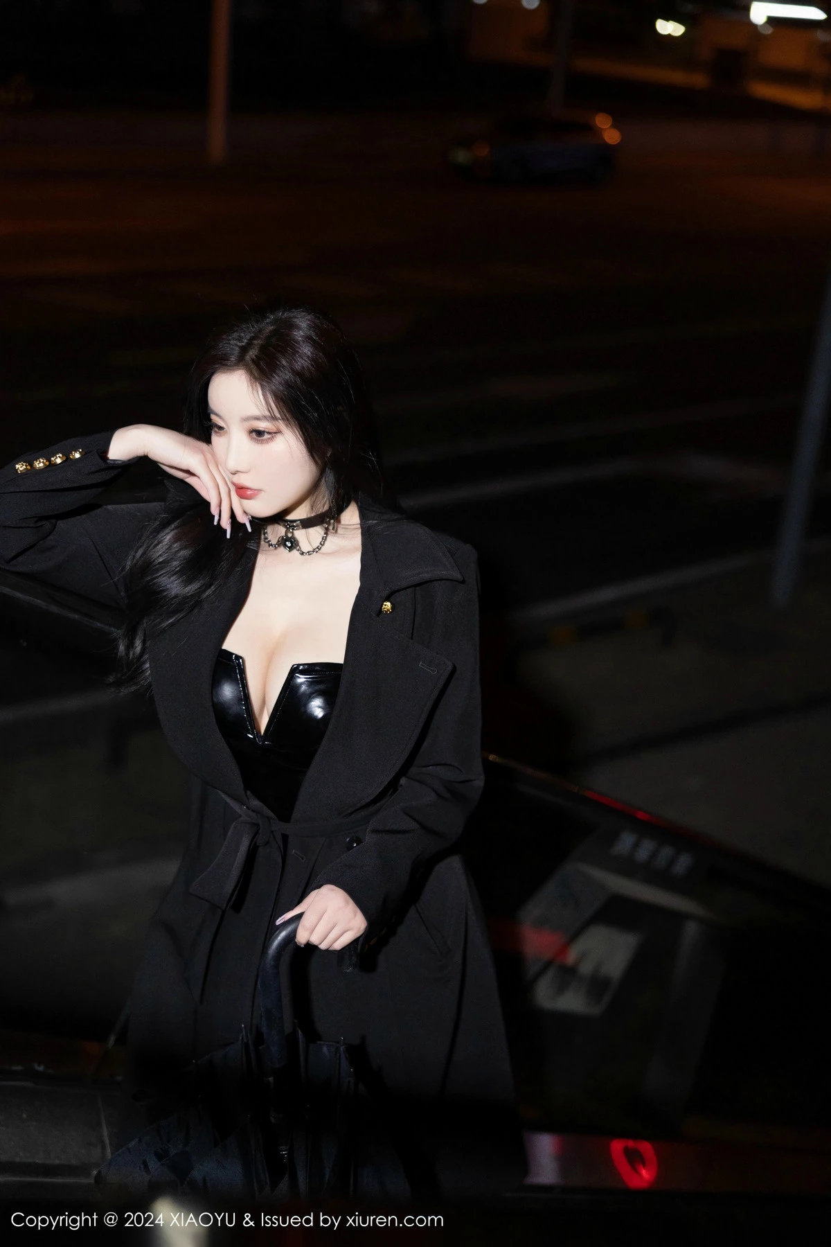 Xgyw.Org_[XiaoYu画语界]Vol.1241_女神杨晨晨Yome黑色外套露性感黑色皮质内衣秀丰腴身材诱惑写真85P