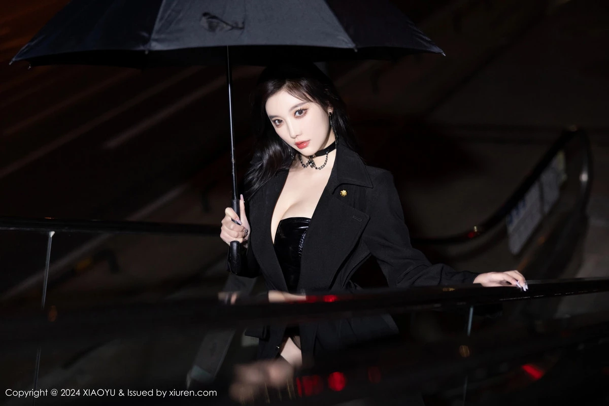 Xgyw.Org_[XiaoYu画语界]Vol.1241_女神杨晨晨Yome黑色外套露性感黑色皮质内衣秀丰腴身材诱惑写真85P