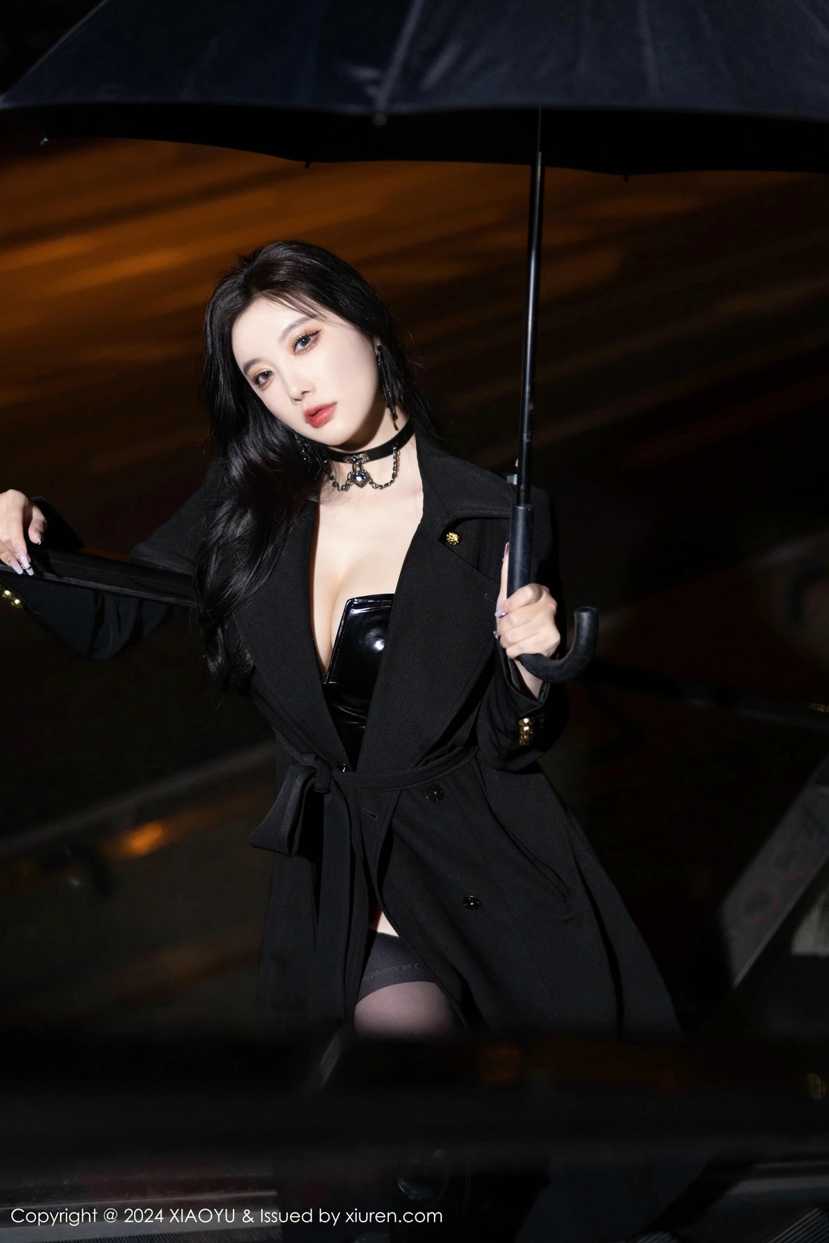 Xgyw.Org_[XiaoYu画语界]Vol.1241_女神杨晨晨Yome黑色外套露性感黑色皮质内衣秀丰腴身材诱惑写真85P