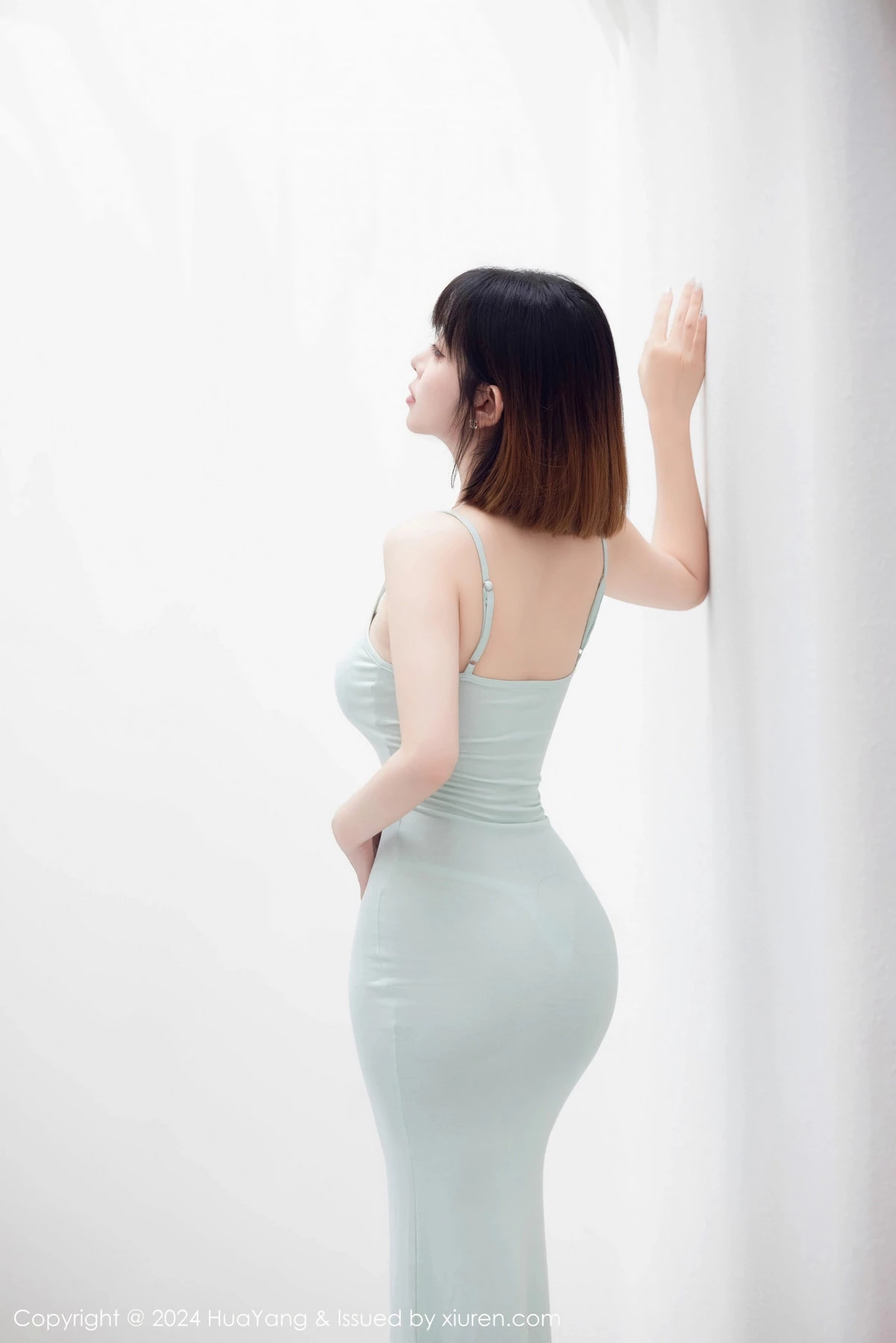 Xgyw.Org_[HuaYang花漾]Vol.586_女神王雨纯性感淡绿色露肩连衣长裙半脱秀丰腴身姿撩人诱惑写真94P