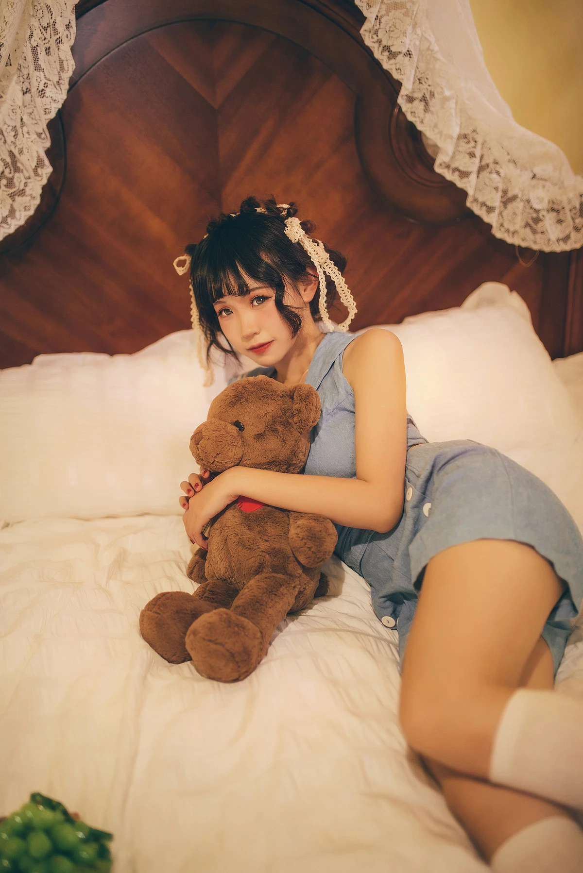 Xgyw.Org_网络美女miko酱ww收集快乐主题性感蓝色短裙学生套装配白丝袜秀曼妙身姿诱惑写真80P