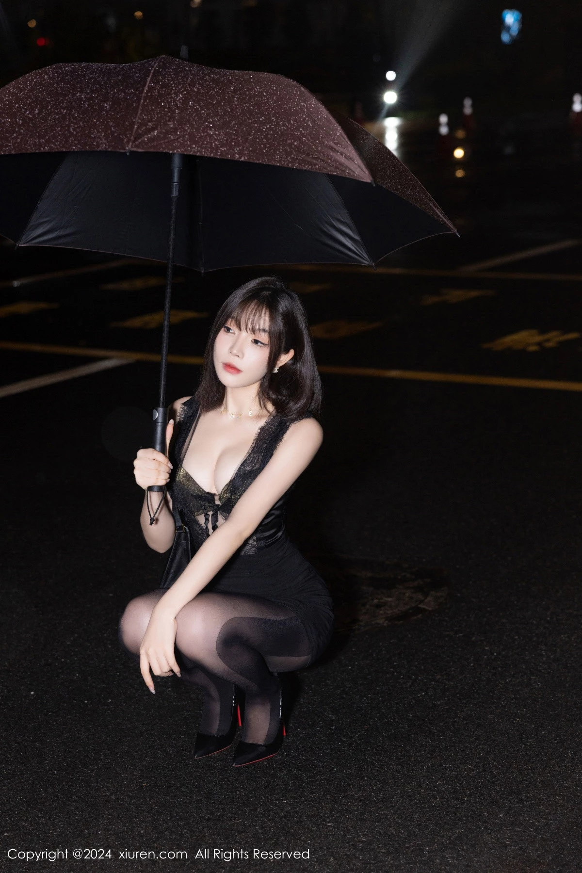 Xgyw.Org_XiuRen第9157期_女神徐莉芝Booty性感黑色连衣裙露黑色内衣配超薄黑丝魅惑写真86P