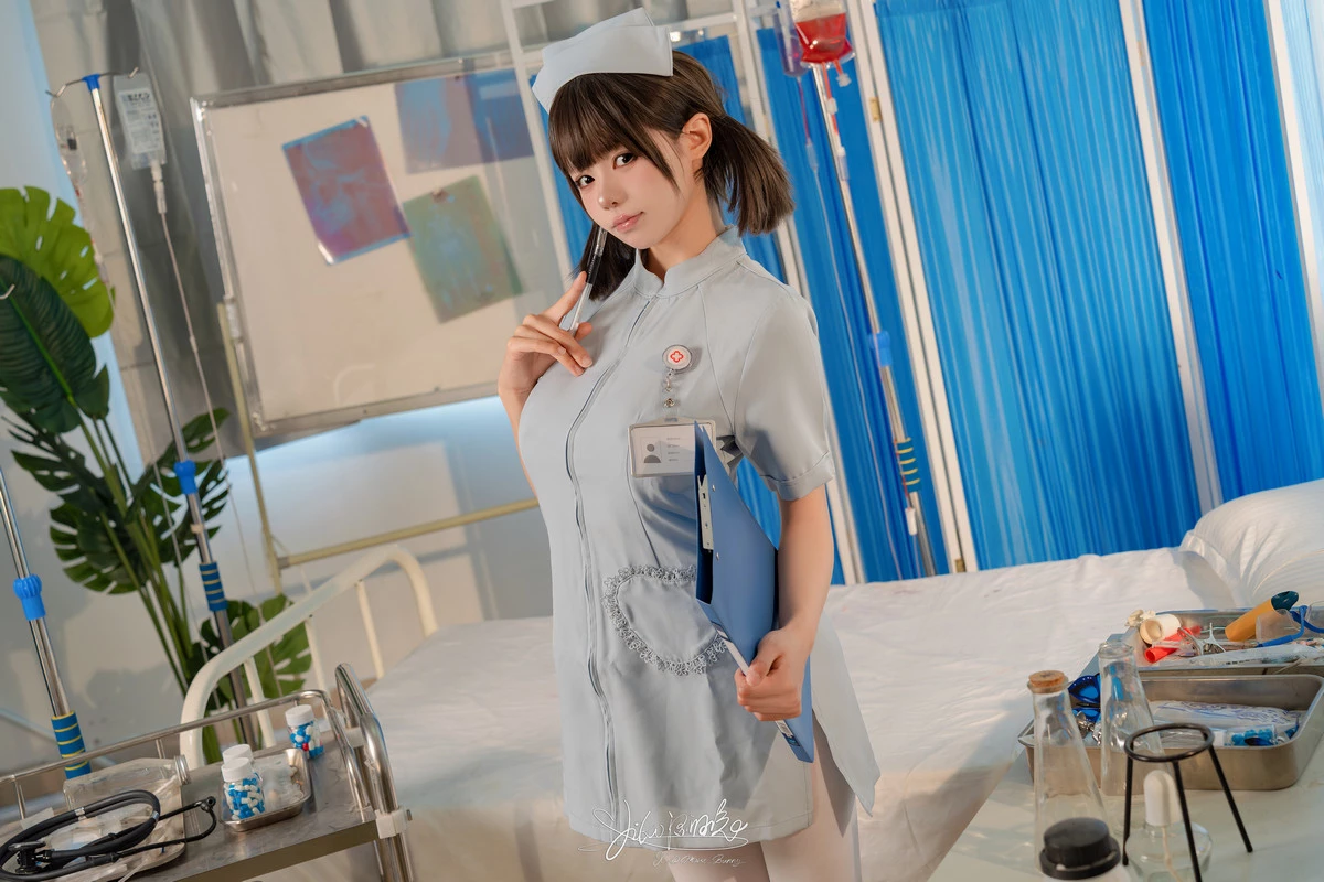 Xgyw.Org_颜值博主咬一口兔娘妄想病栋主题性感护士服饰配超薄白丝秀曼妙身姿诱惑写真82P
