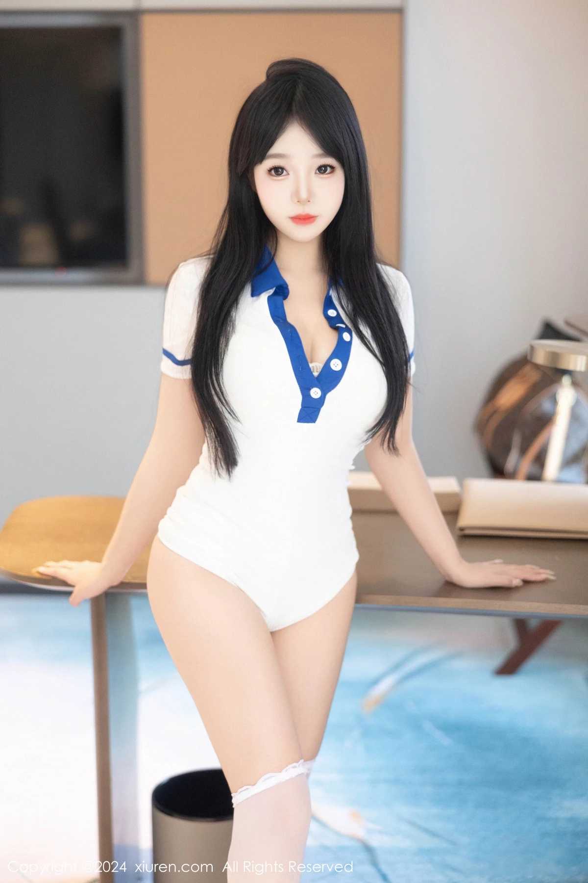 Xgyw.Org_XiuRen第9056期_新人模特黎秋秋性感白色情趣学妹服配白丝袜秀丰满身材诱惑写真75P