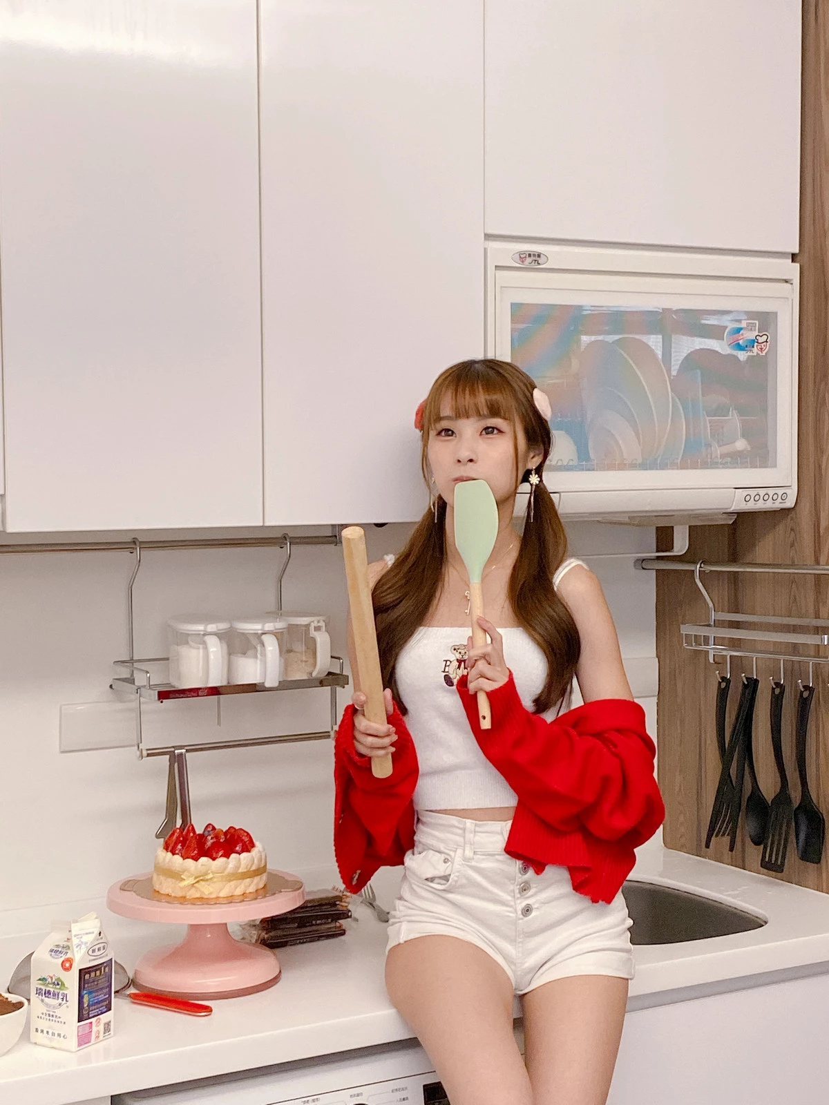 Xgyw.Org_台湾Coser美女泥泥汝等你主题私房美娇妻+性感厨娘两套服饰秀曼妙身姿诱惑写真239P