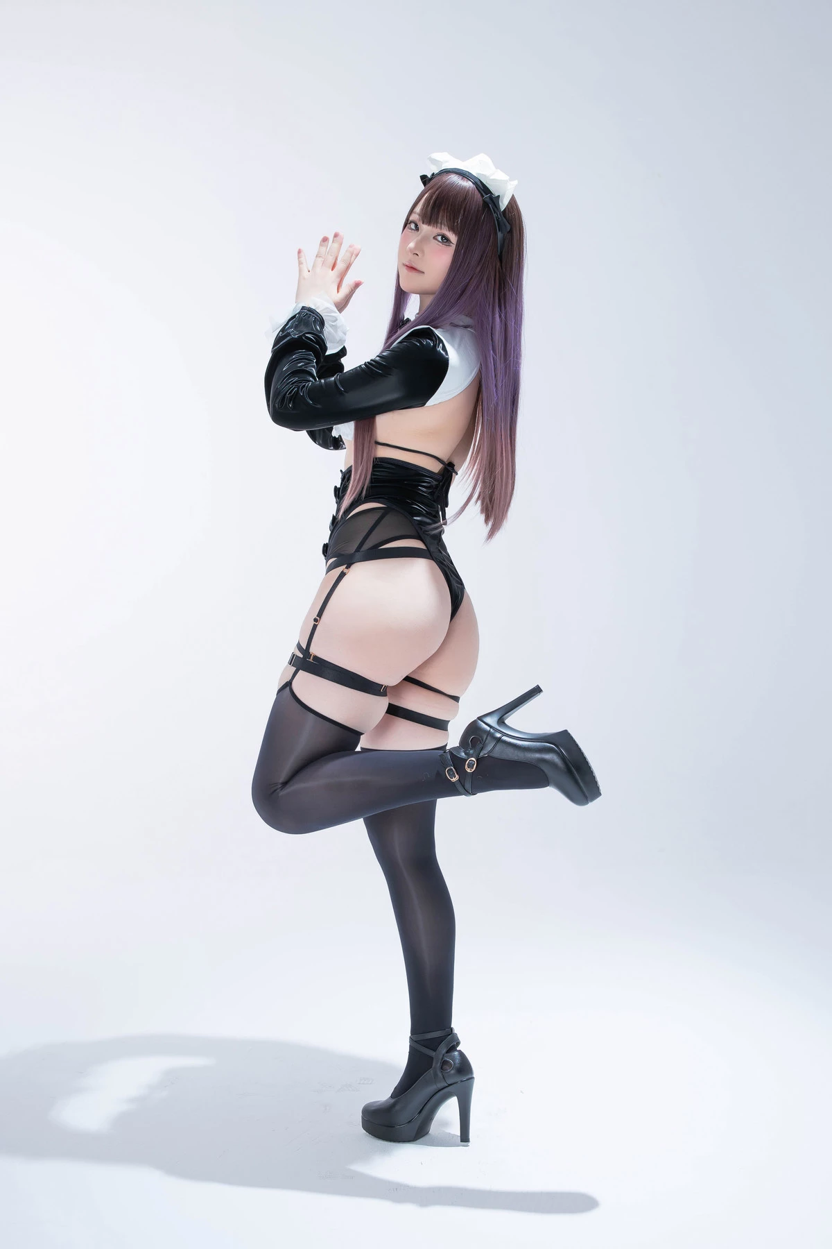 Xgyw.Org_Coser美女屿鱼Yukako绘画人体参考主题性感女仆装露白色内衣配黑丝吊袜秀美腿诱惑写真84P