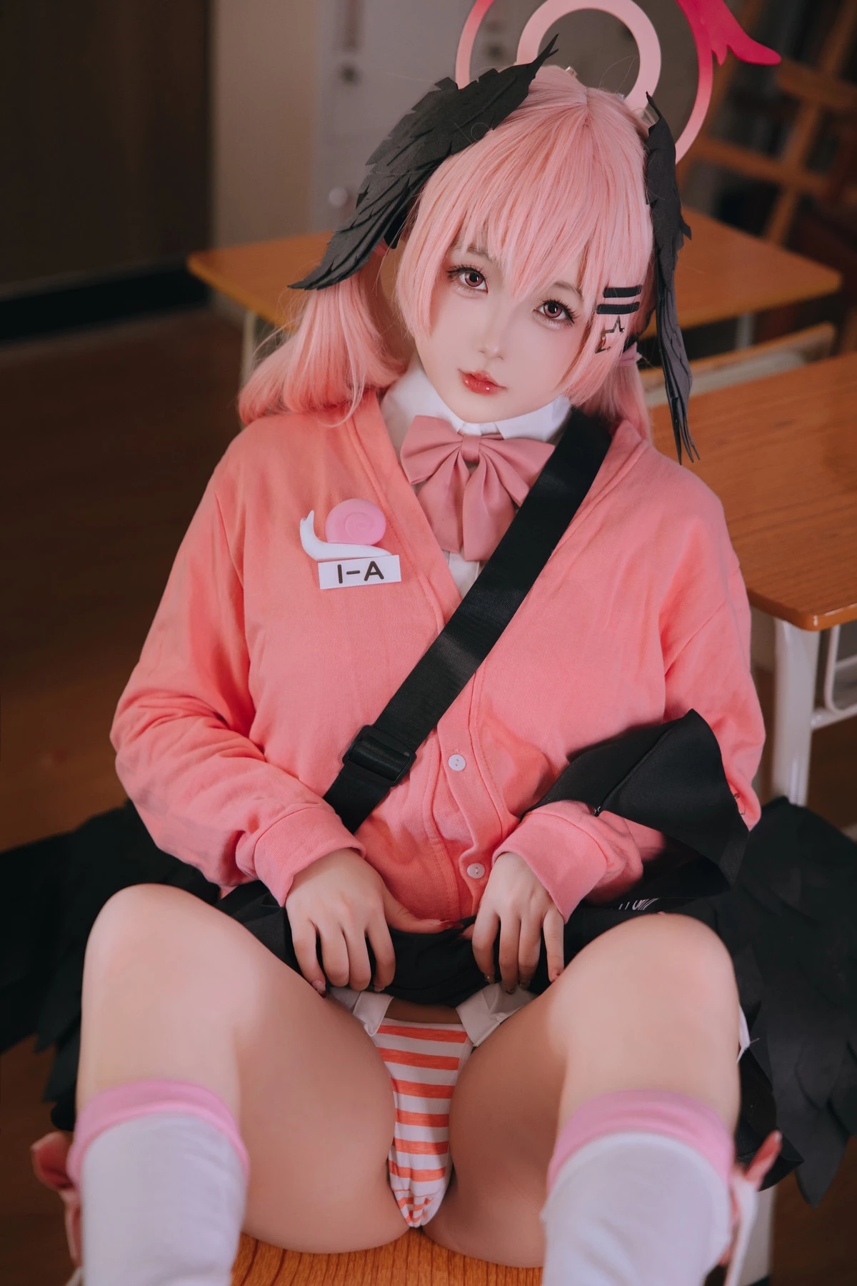 Xgyw.Org_Cosplay美女日奈娇下江小春JK主题私房脱制服露粉色三点式内衣秀丰腴身材诱惑写真126P