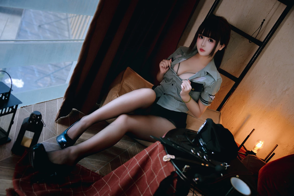Xgyw.Org_Cosplay美女日奈娇教官主题私房性感制服配开档黑丝半脱秀火辣身材极致诱惑写真151P