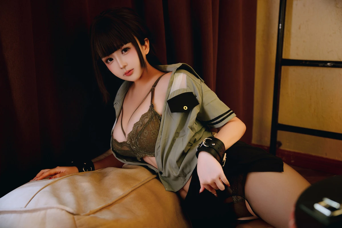 Xgyw.Org_Cosplay美女日奈娇教官主题私房性感制服配开档黑丝半脱秀火辣身材极致诱惑写真151P