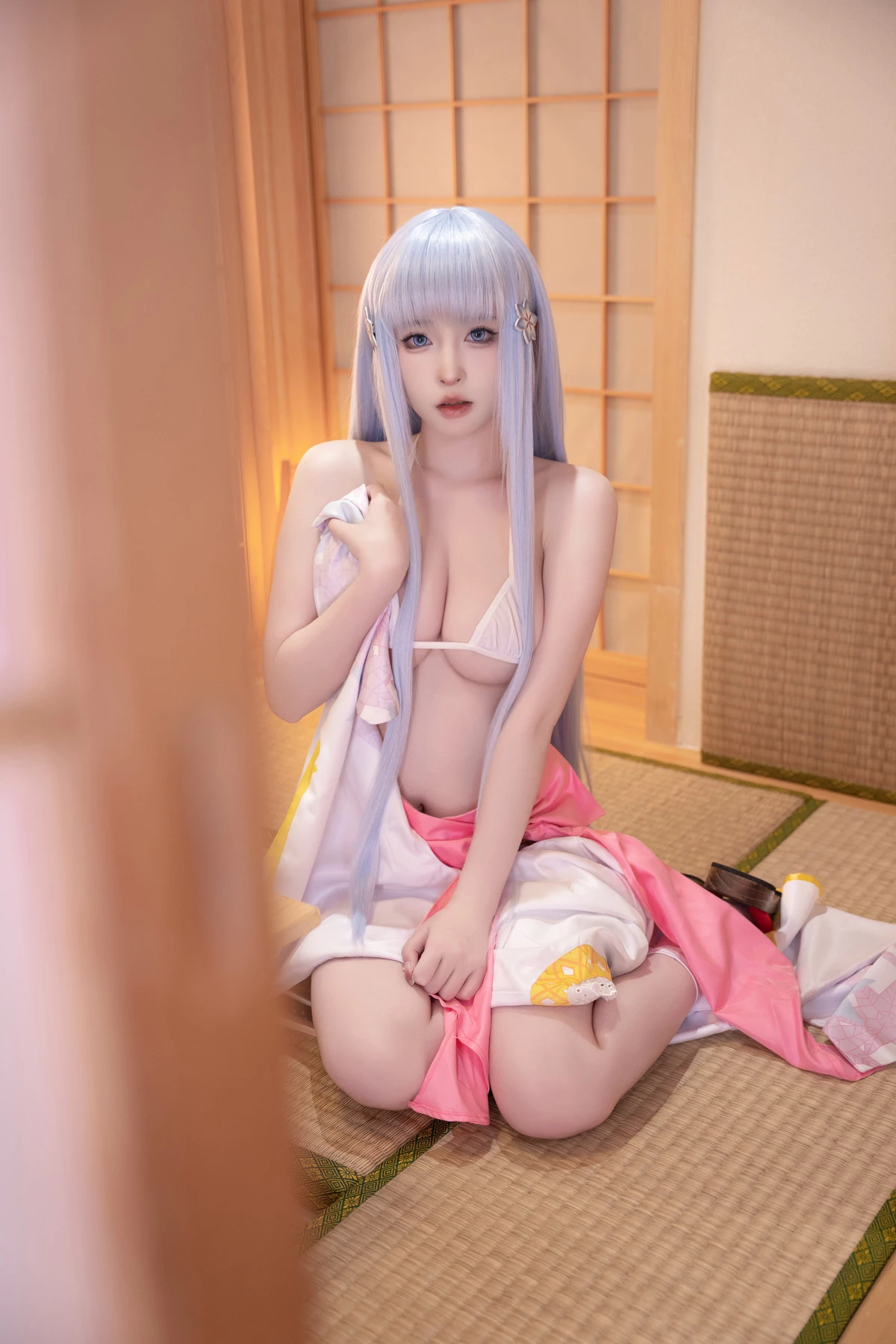 Xgyw.Org_性感尤物清水由乃雪女原服主题私房性感日系服饰半脱露白色内衣秀翘臀美腿诱惑写真58P