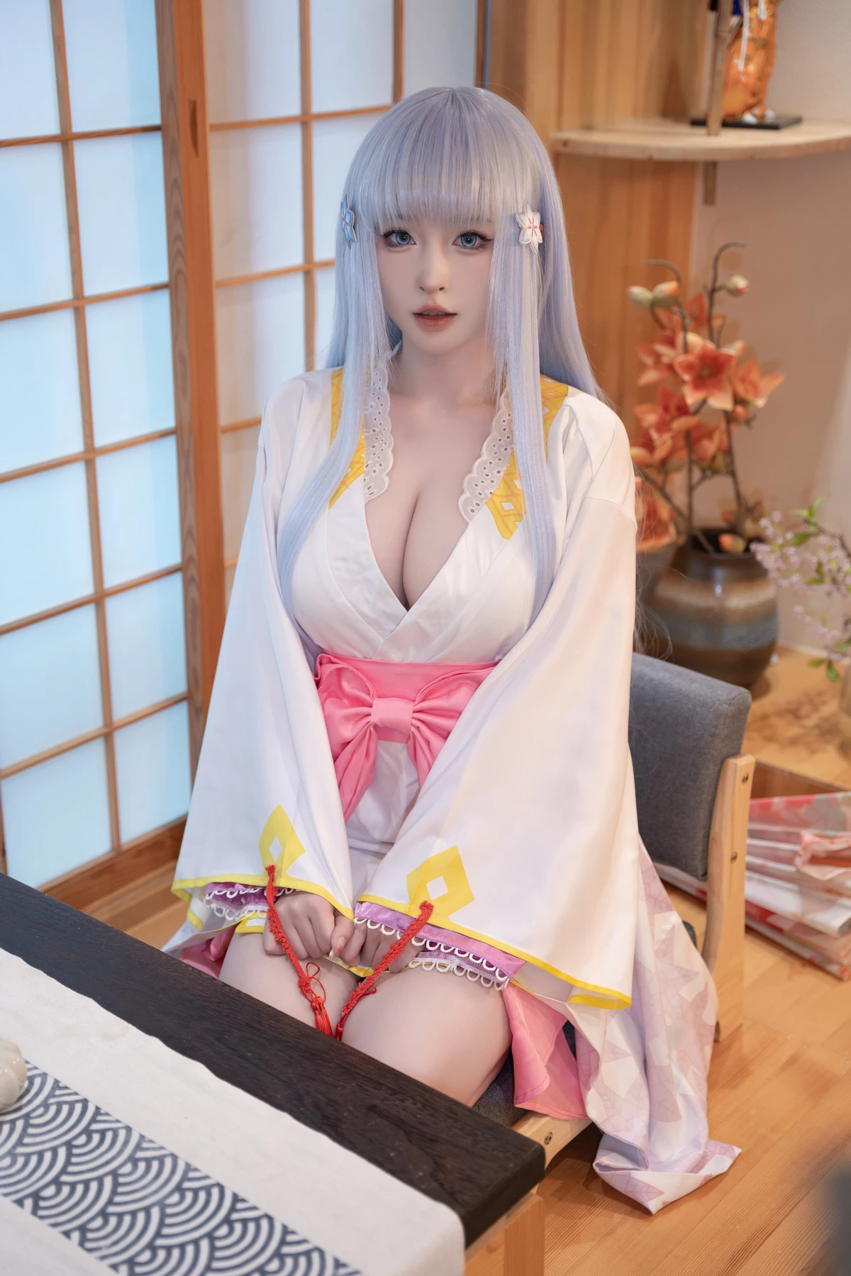 Xgyw.Org_性感尤物清水由乃雪女原服主题私房性感日系服饰半脱露白色内衣秀翘臀美腿诱惑写真58P