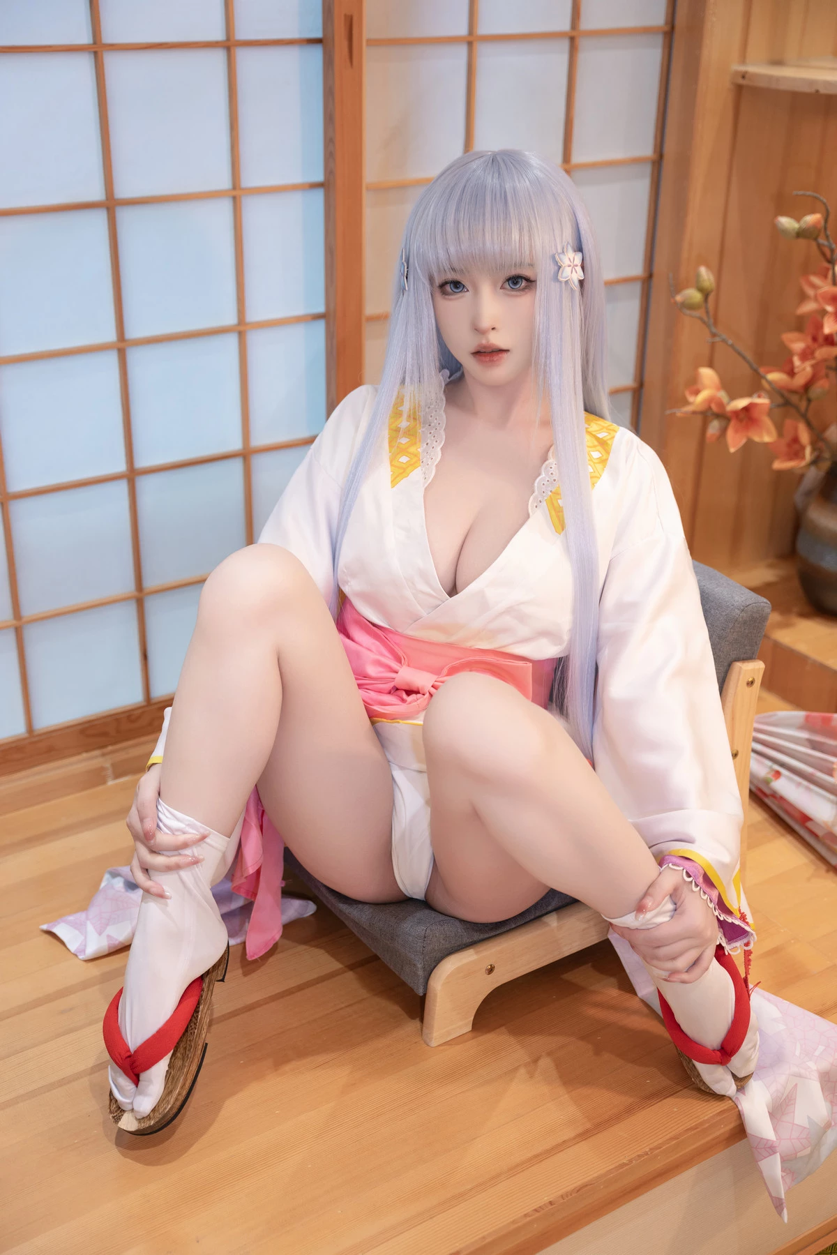 Xgyw.Org_性感尤物清水由乃雪女原服主题私房性感日系服饰半脱露白色内衣秀翘臀美腿诱惑写真58P