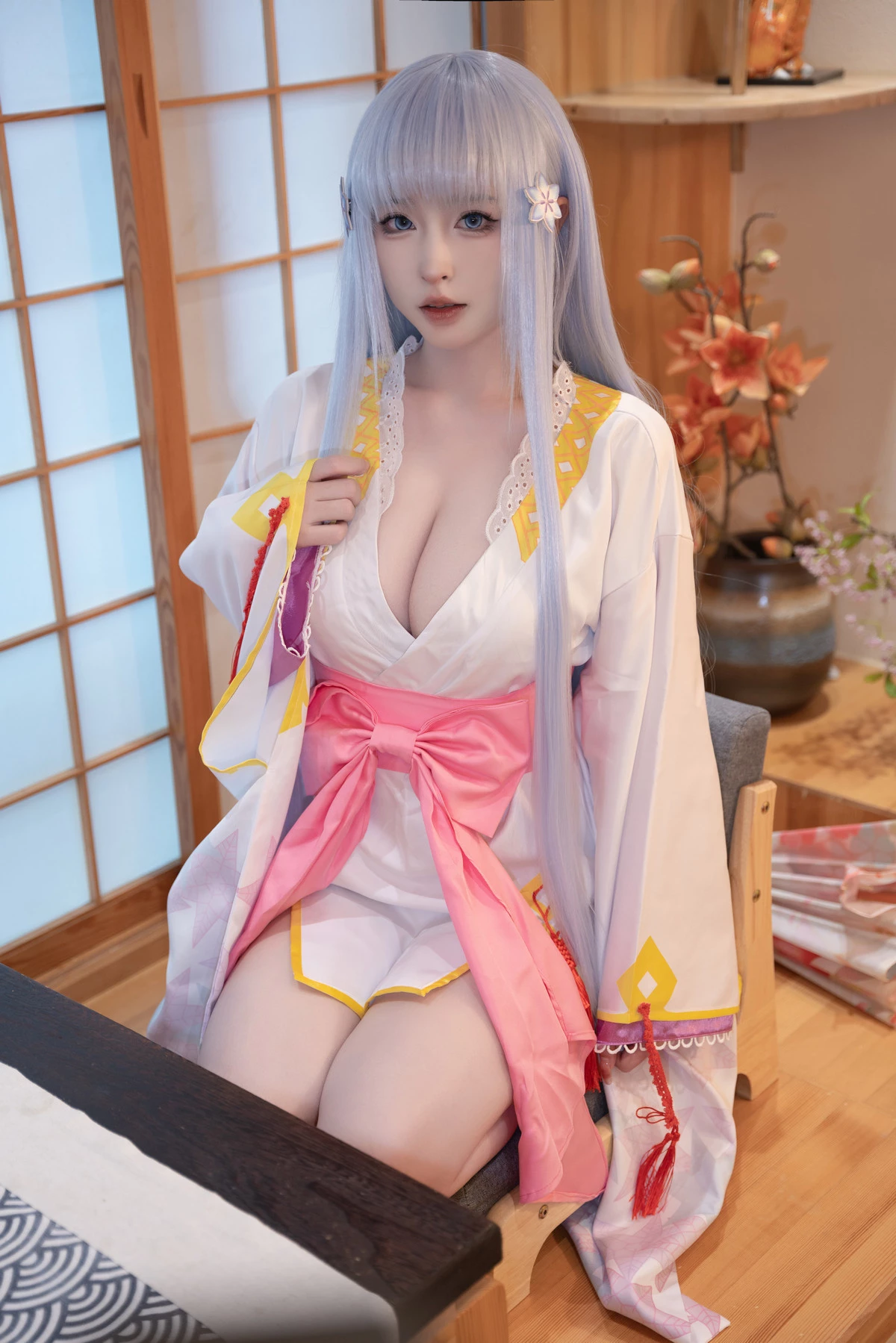 Xgyw.Org_性感尤物清水由乃雪女原服主题私房性感日系服饰半脱露白色内衣秀翘臀美腿诱惑写真58P