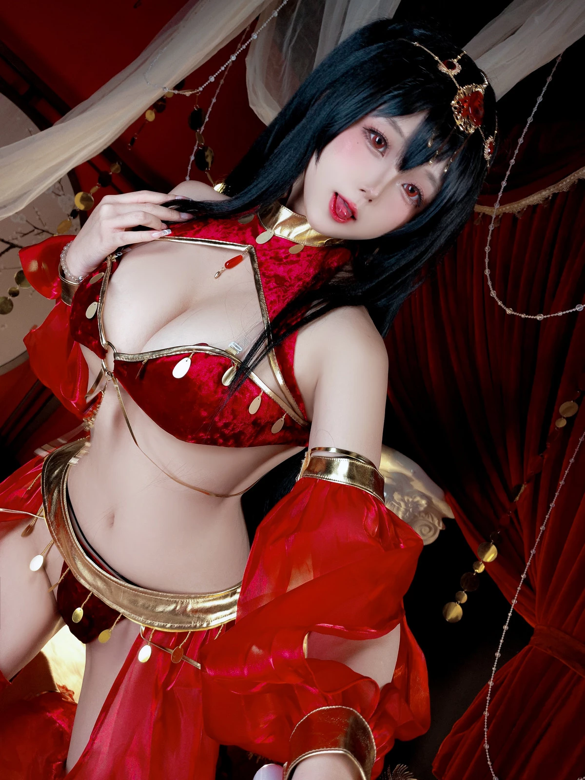 Xgyw.Org_Cosplay美女日奈娇大凤舞姬主题性感红色旗袍服饰露红色内衣秀翘臀美腿诱惑写真97P