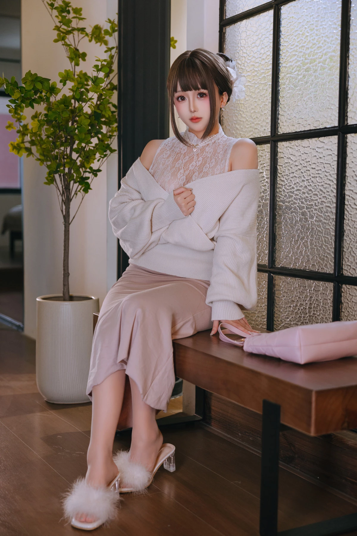 Xgyw.Org_Cosplay美女日奈娇下属的太太主题私房性感粉色蕾丝内衣情趣捆绑秀惹火身材诱惑写真159P