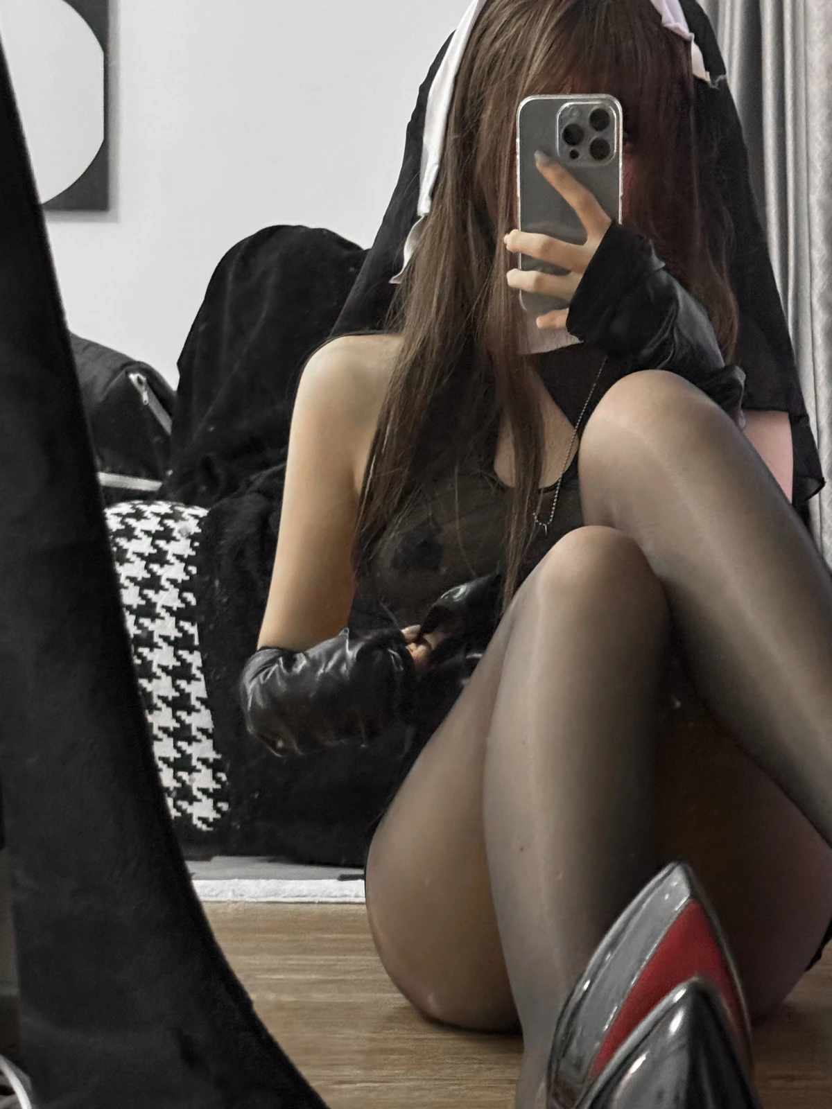 Xgyw.Org_鬼马少女阿薰kaOri毛毛修女主题性感黑色情趣修女服饰配超薄黑丝秀美腿诱惑写真69P