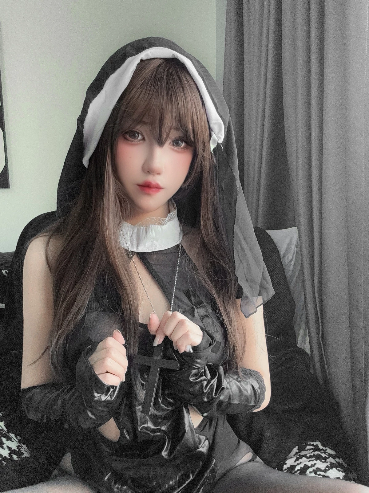 Xgyw.Org_鬼马少女阿薰kaOri毛毛修女主题性感黑色情趣修女服饰配超薄黑丝秀美腿诱惑写真69P