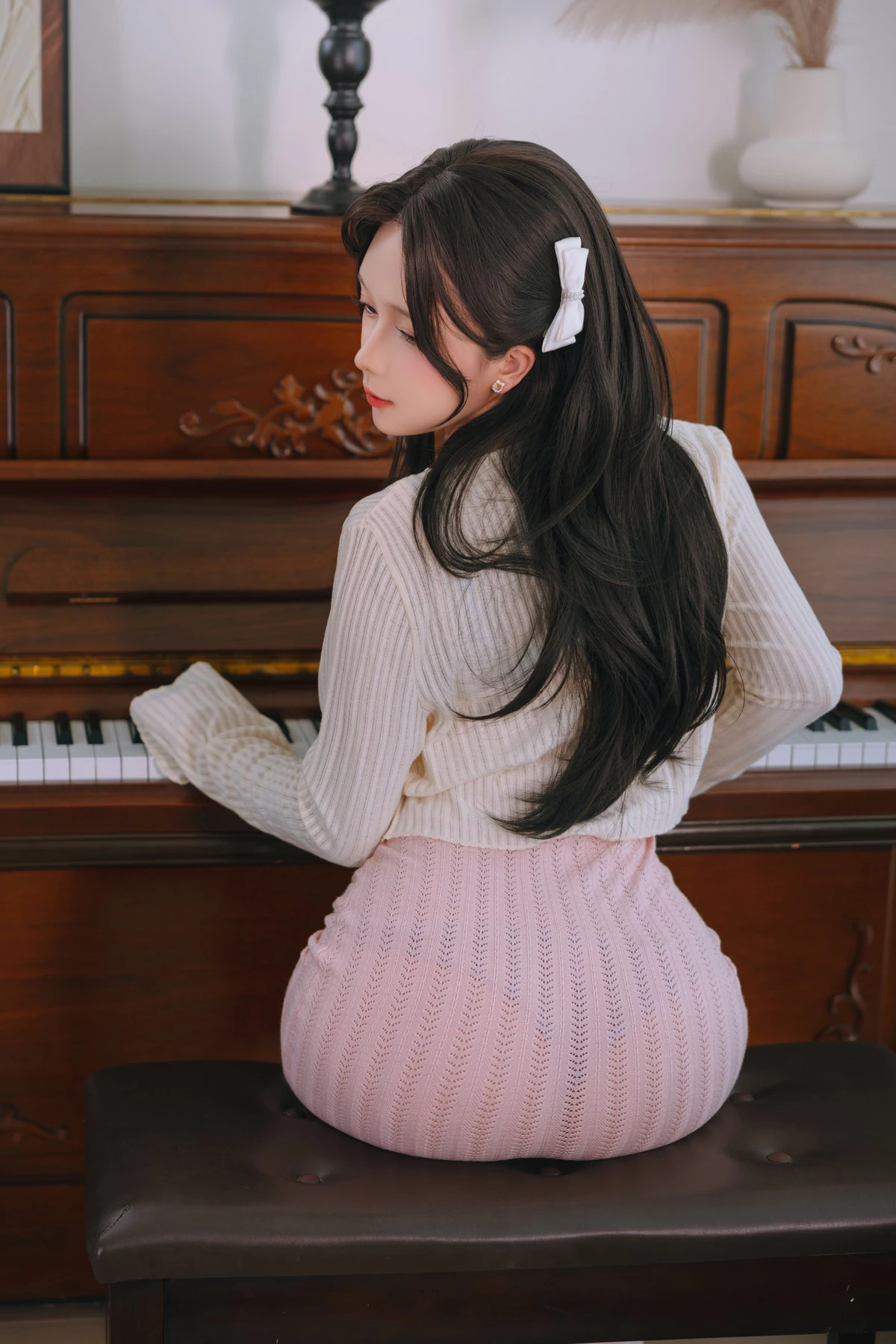 Xgyw.Org_Cosplay美女日奈娇钢琴老师主题性感粉色连衣长裙露情趣内衣秀惹火身材诱惑写真180P